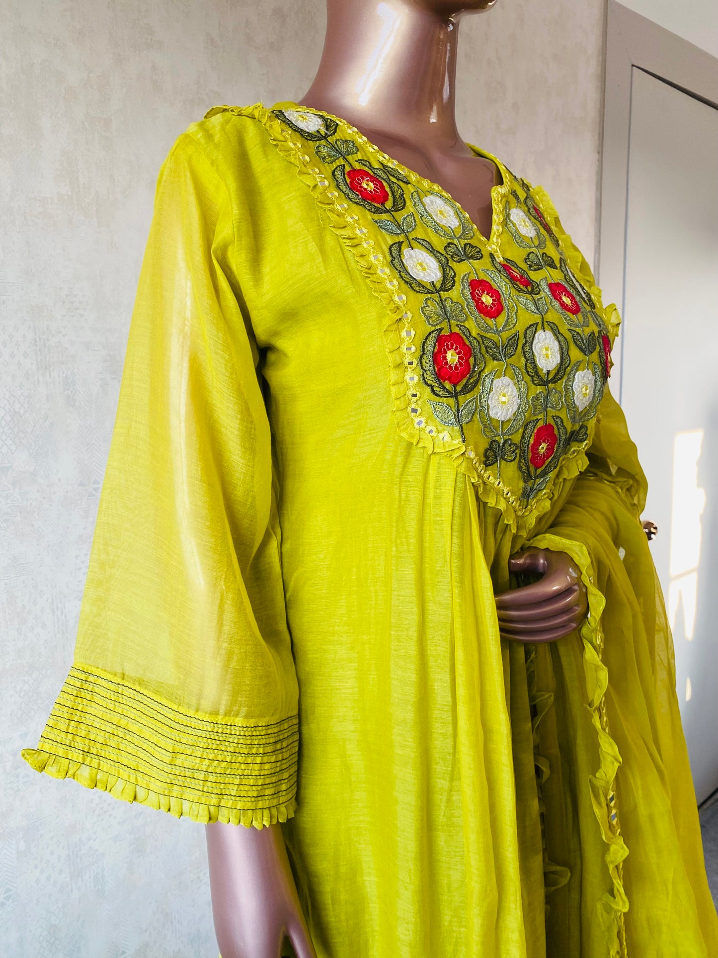 Embroidered Yoke Mul Chanderi Suit Set