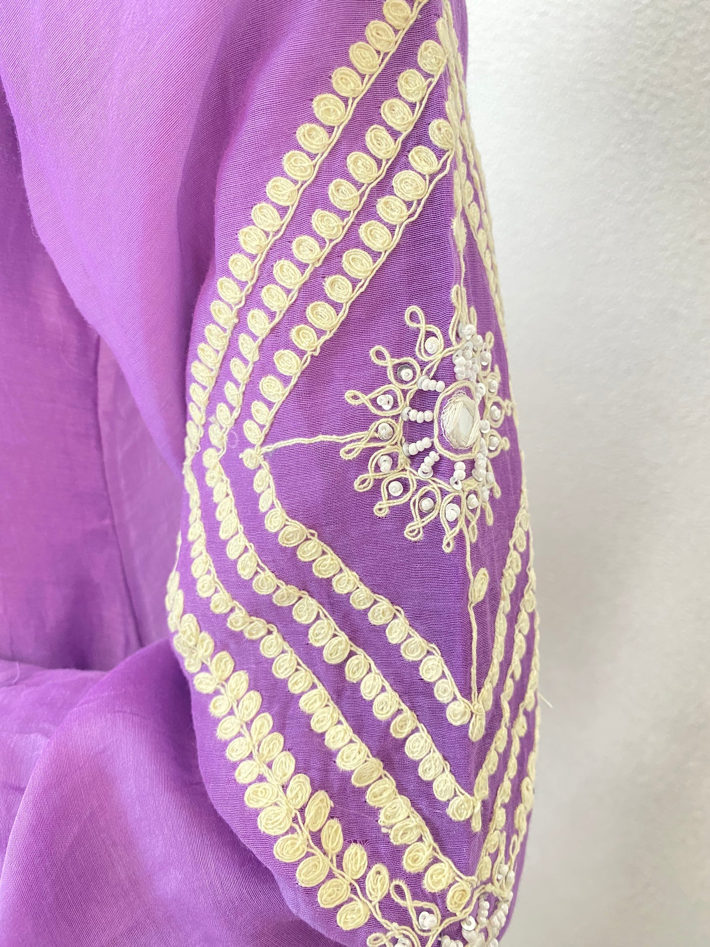 Mul chanderi Suit with Aari work on Sleeves