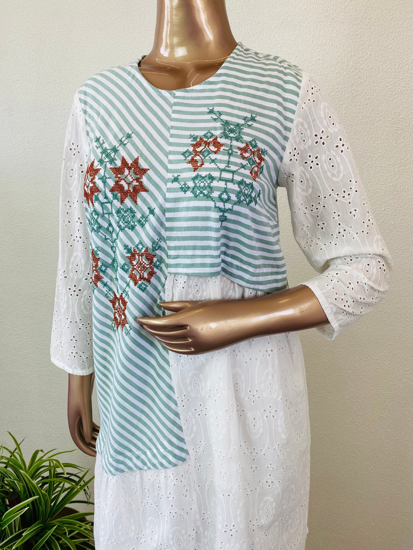Schifili kurta Pant With striped Fabric yoke