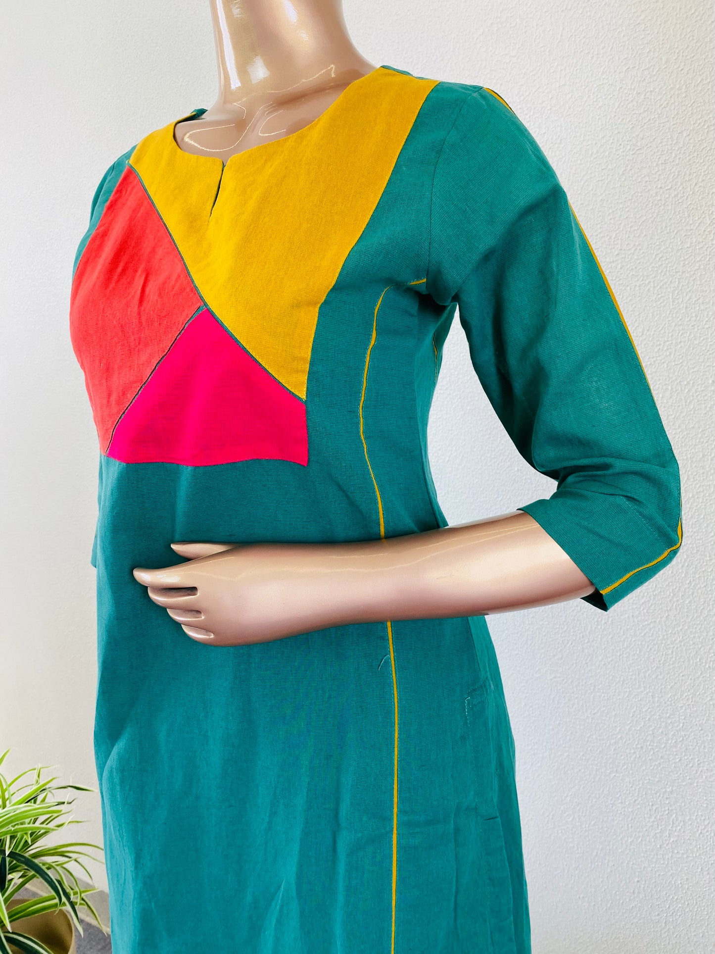 Color Block Linen Kurta Pant Set - Green