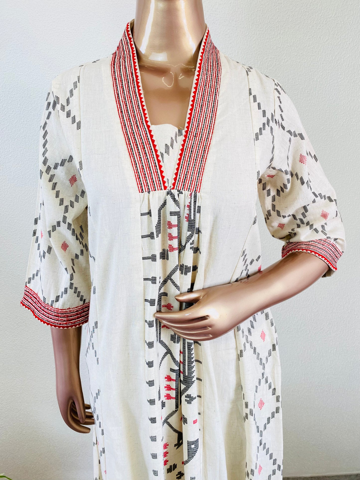 Cotton Flex Kurta Pant Set with Weave like Print