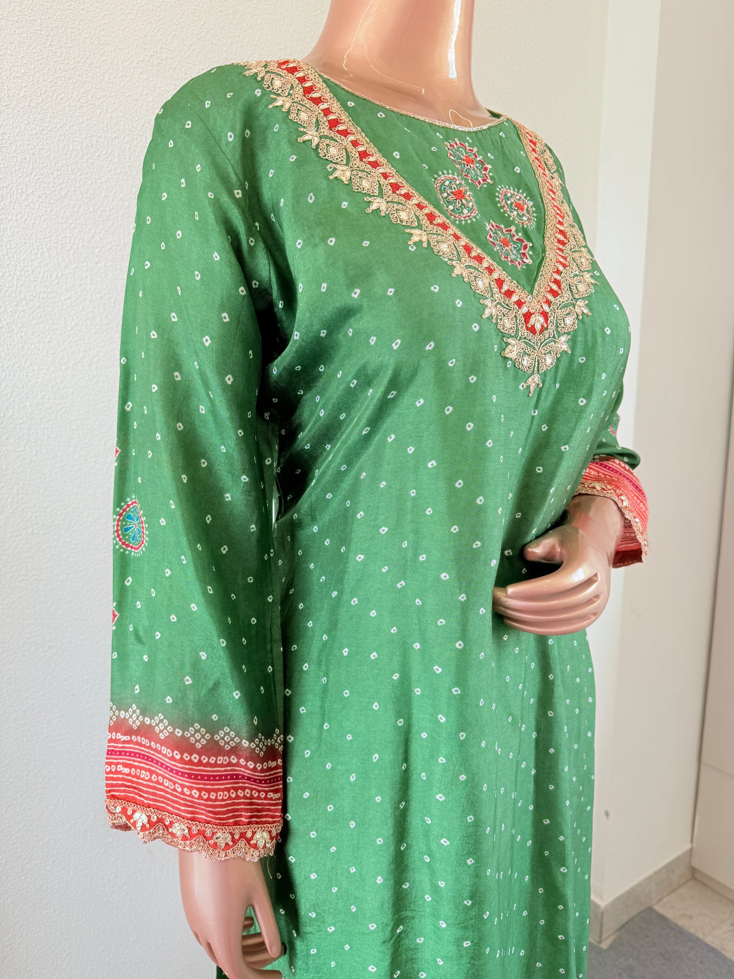 Bandhani Print Dola Silk Suit with organza dupatta