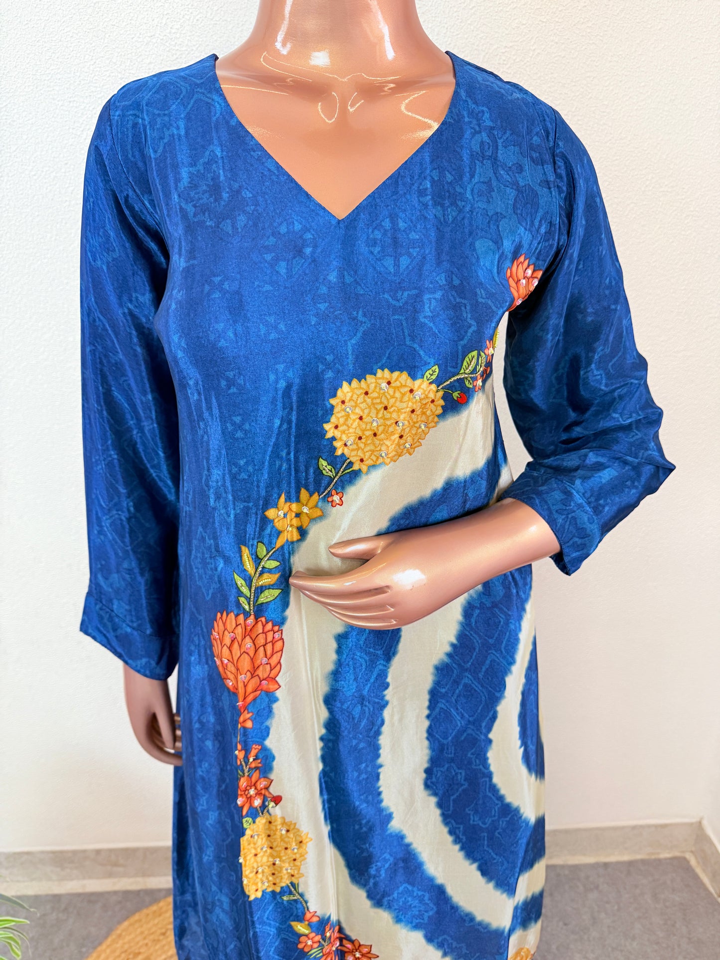 Digitally Printed Crepe Kurta Pant Set