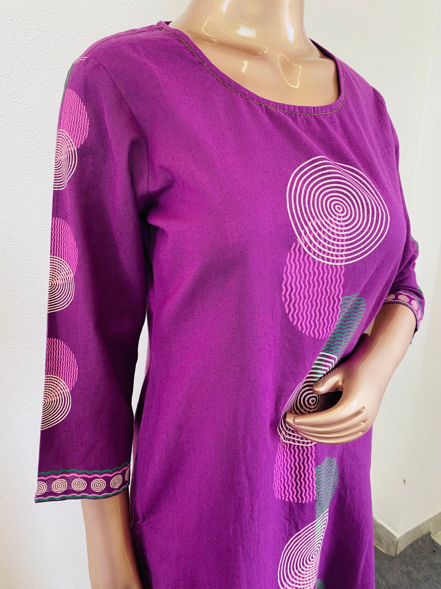 Cotton Flex Kurta Pant Set with Circular Prints - Purple