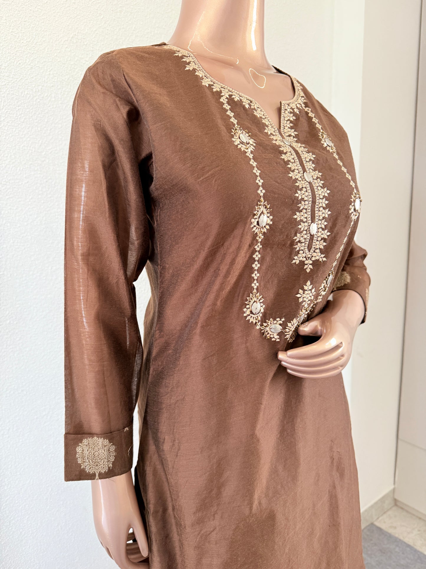 Chanderi Kurta Pant Set With Woven Pants