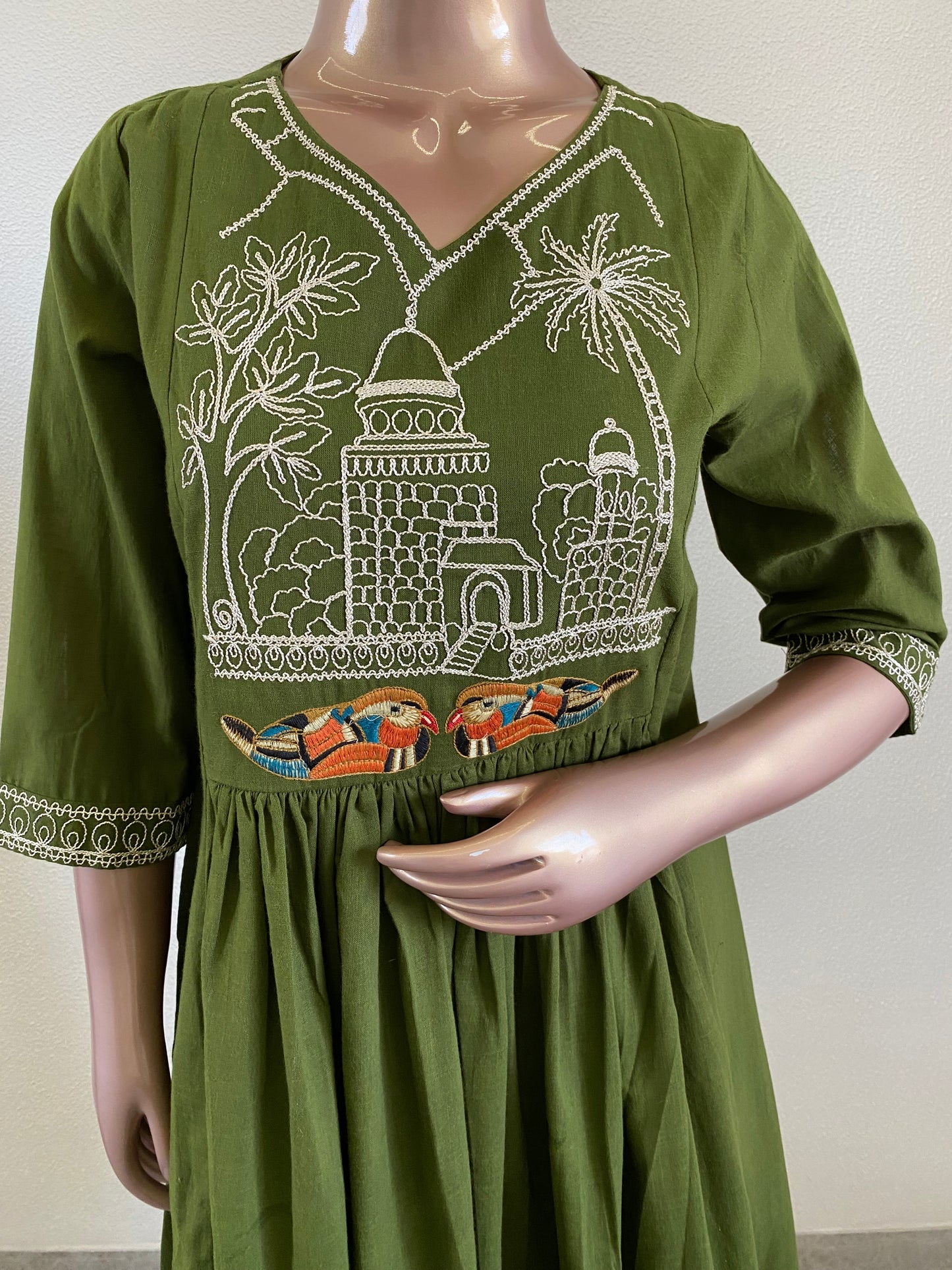 Yoke Embroidered Slub Cotton Kurta Pant Set