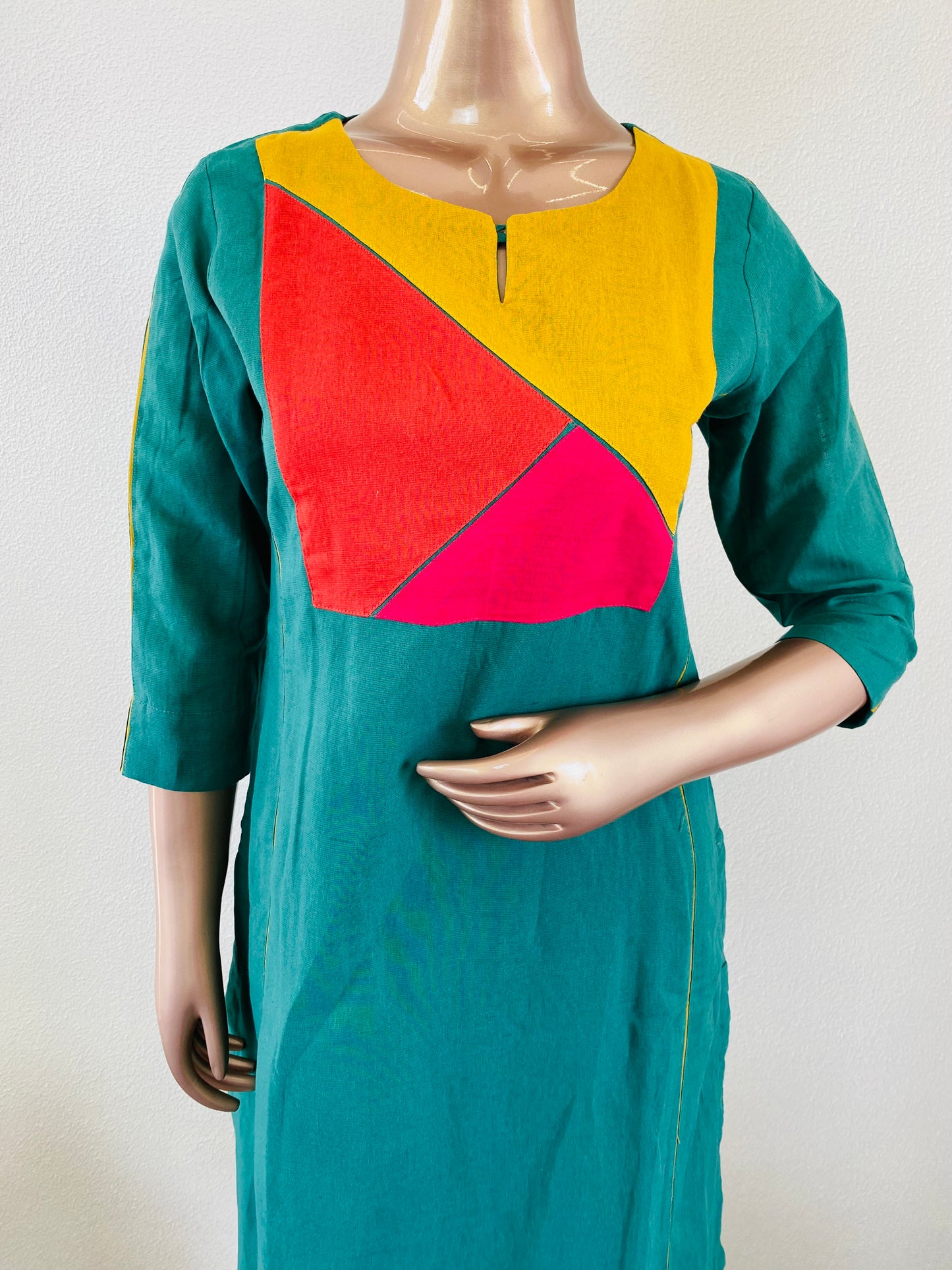 Color Block Linen Kurta Pant Set - Green