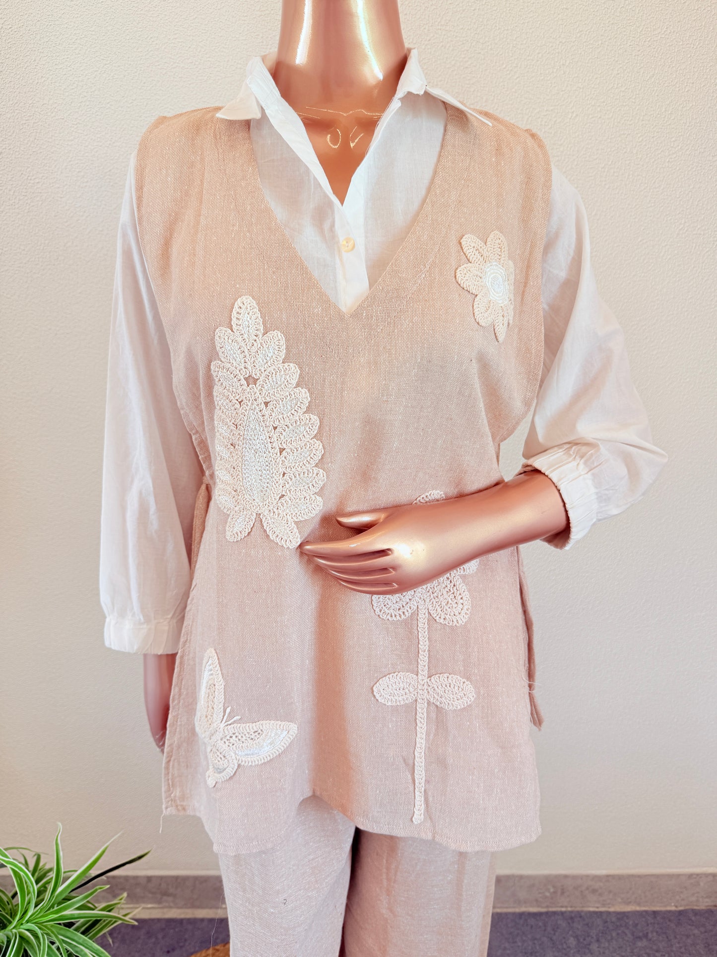 Jute 3 Piece Coord Set with Crocia Embroidery