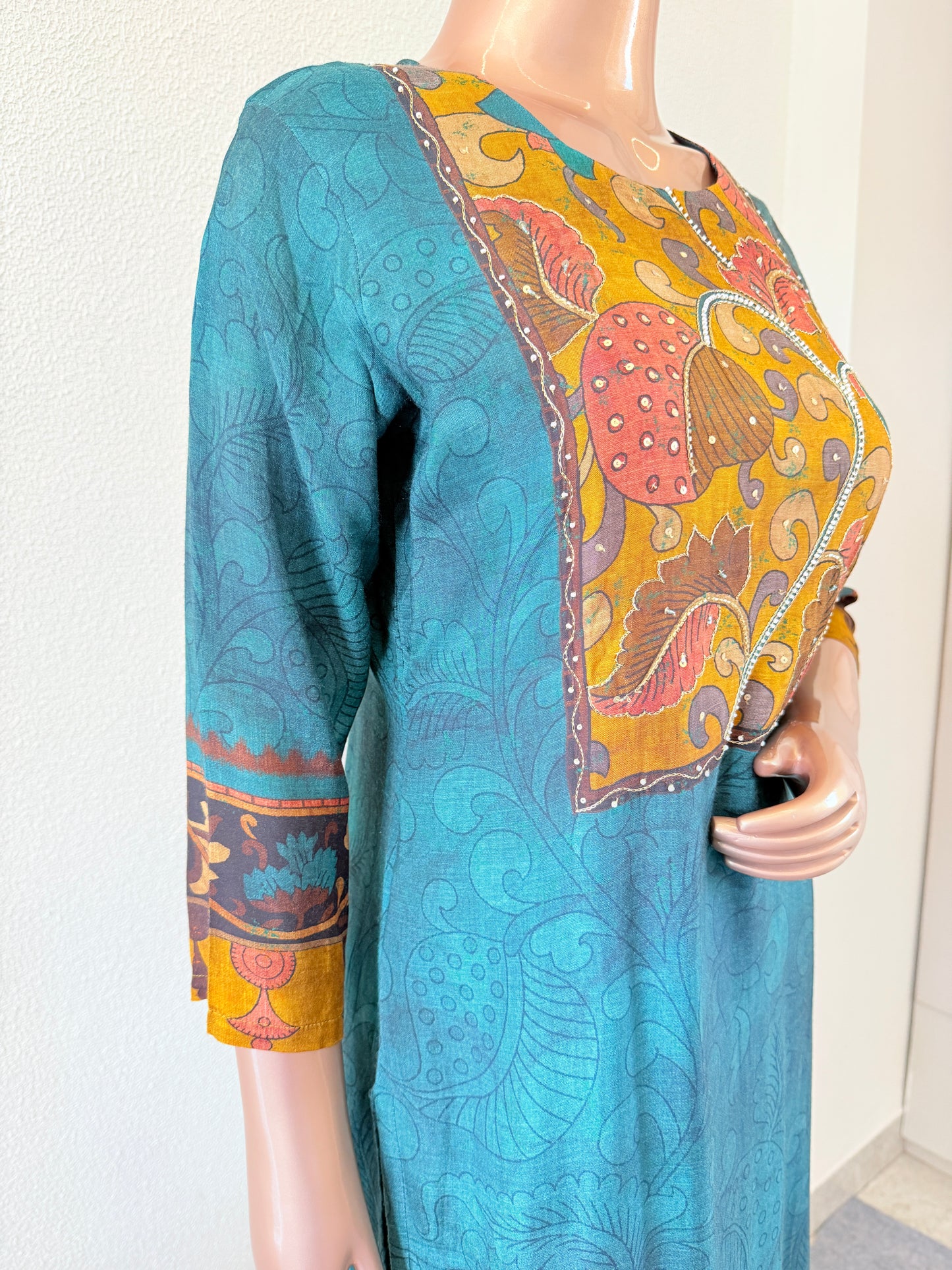 Kalamkari Print Soft Muslin Suit