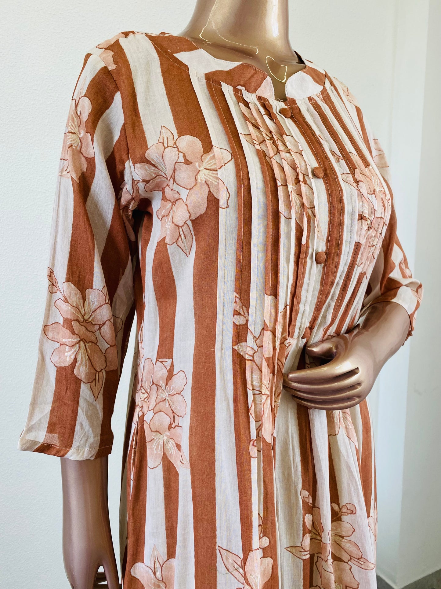 Floral & Stripes Mul Cotton Kurta Pant Set