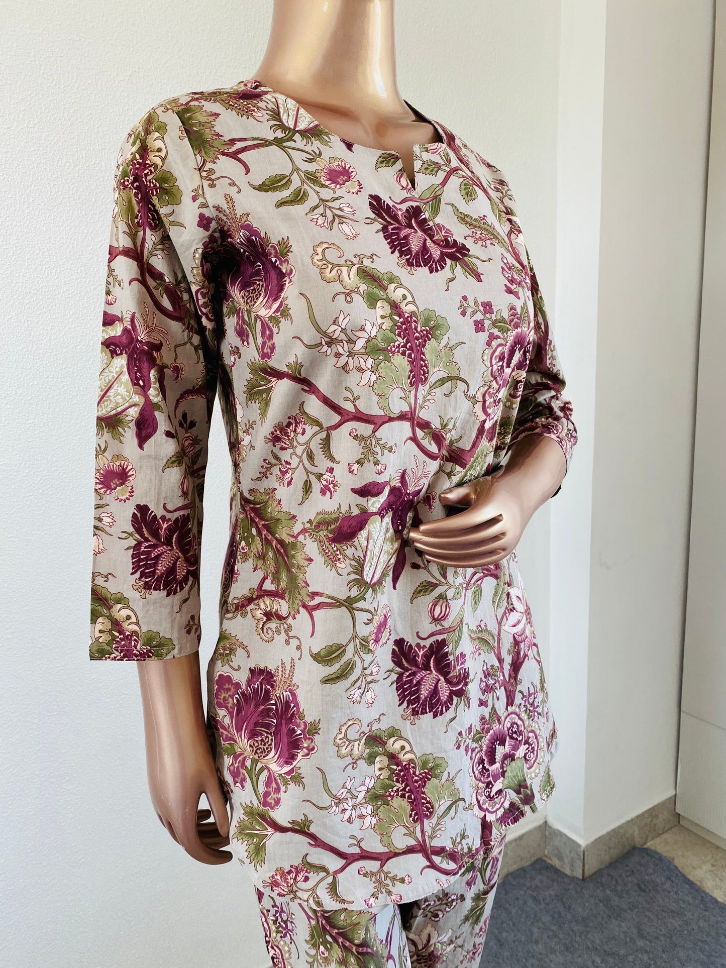 Lounge Wear With Purse & Scrunchie