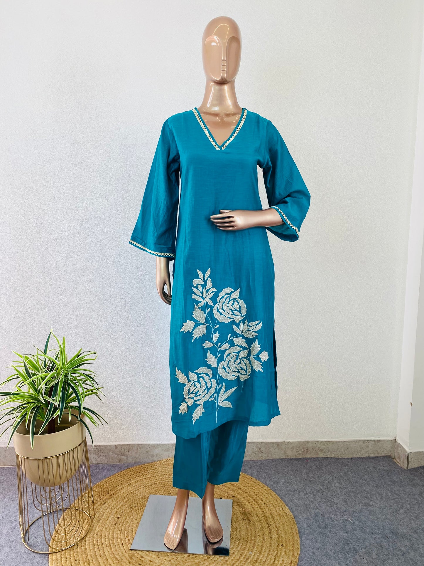 Appliqué work Mul Chanderi Suit Set
