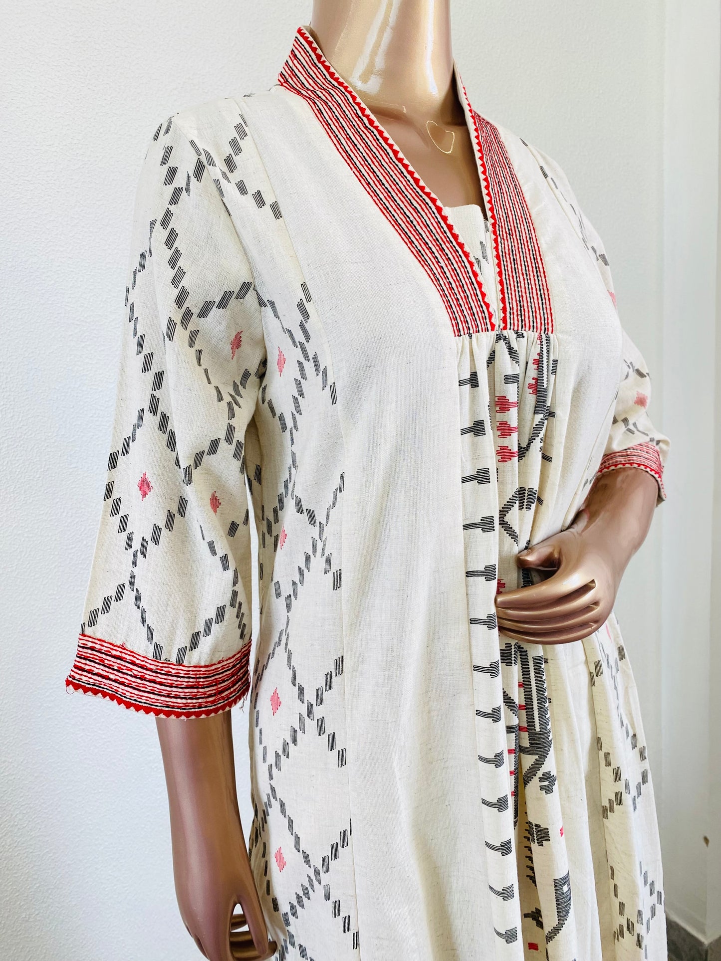 Cotton Flex Kurta Pant Set with Weave like Print