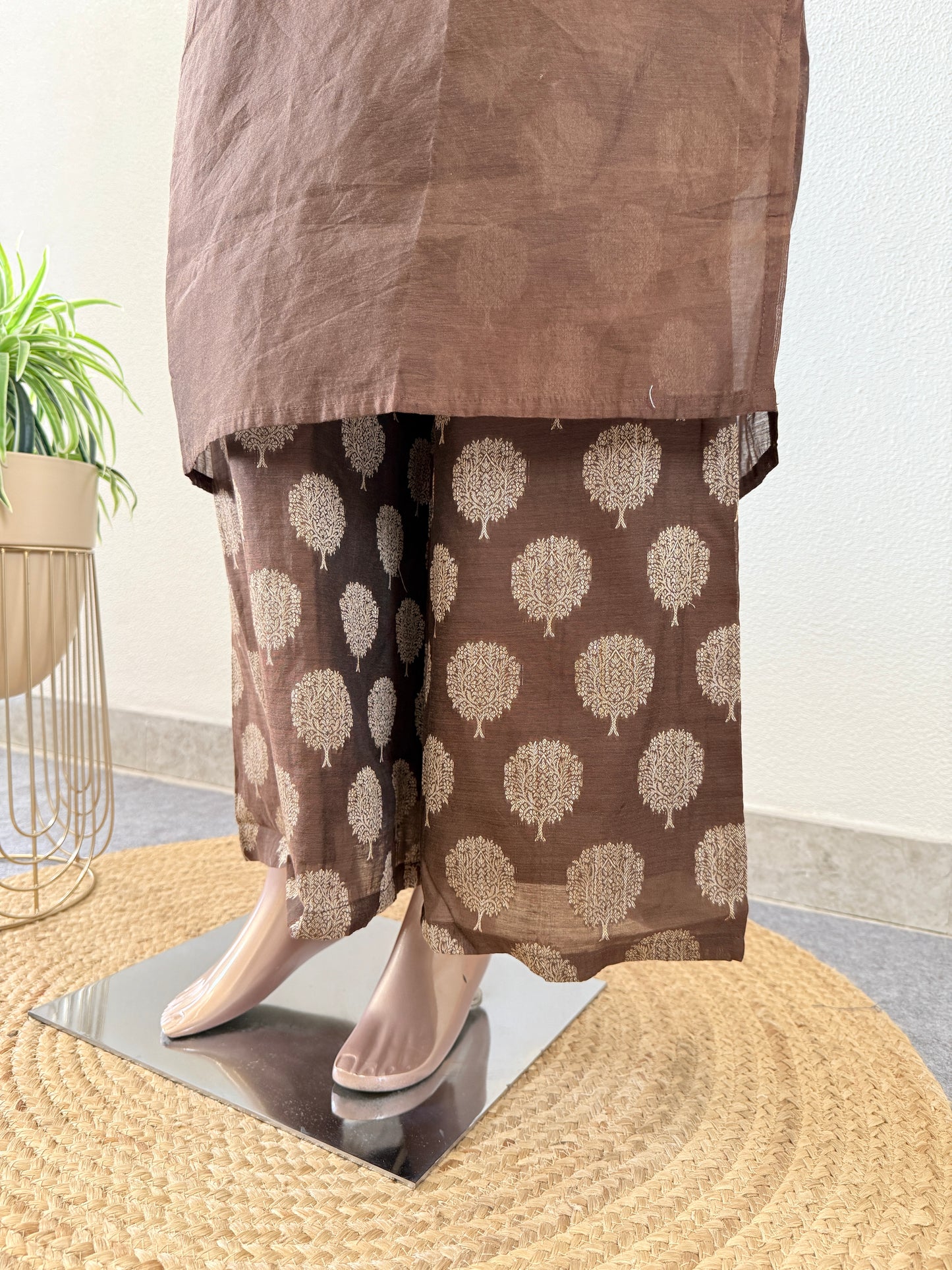 Chanderi Kurta Pant Set With Woven Pants
