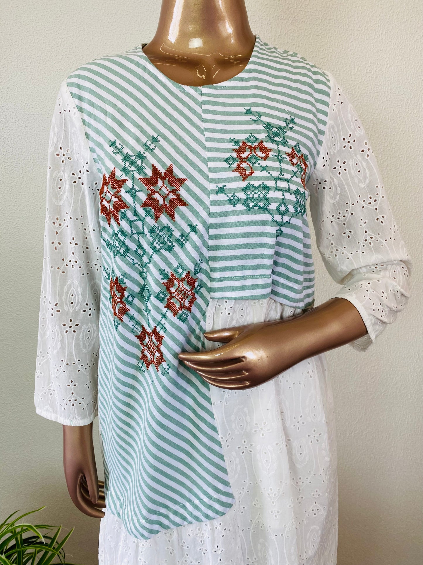 Schifili kurta Pant With striped Fabric yoke