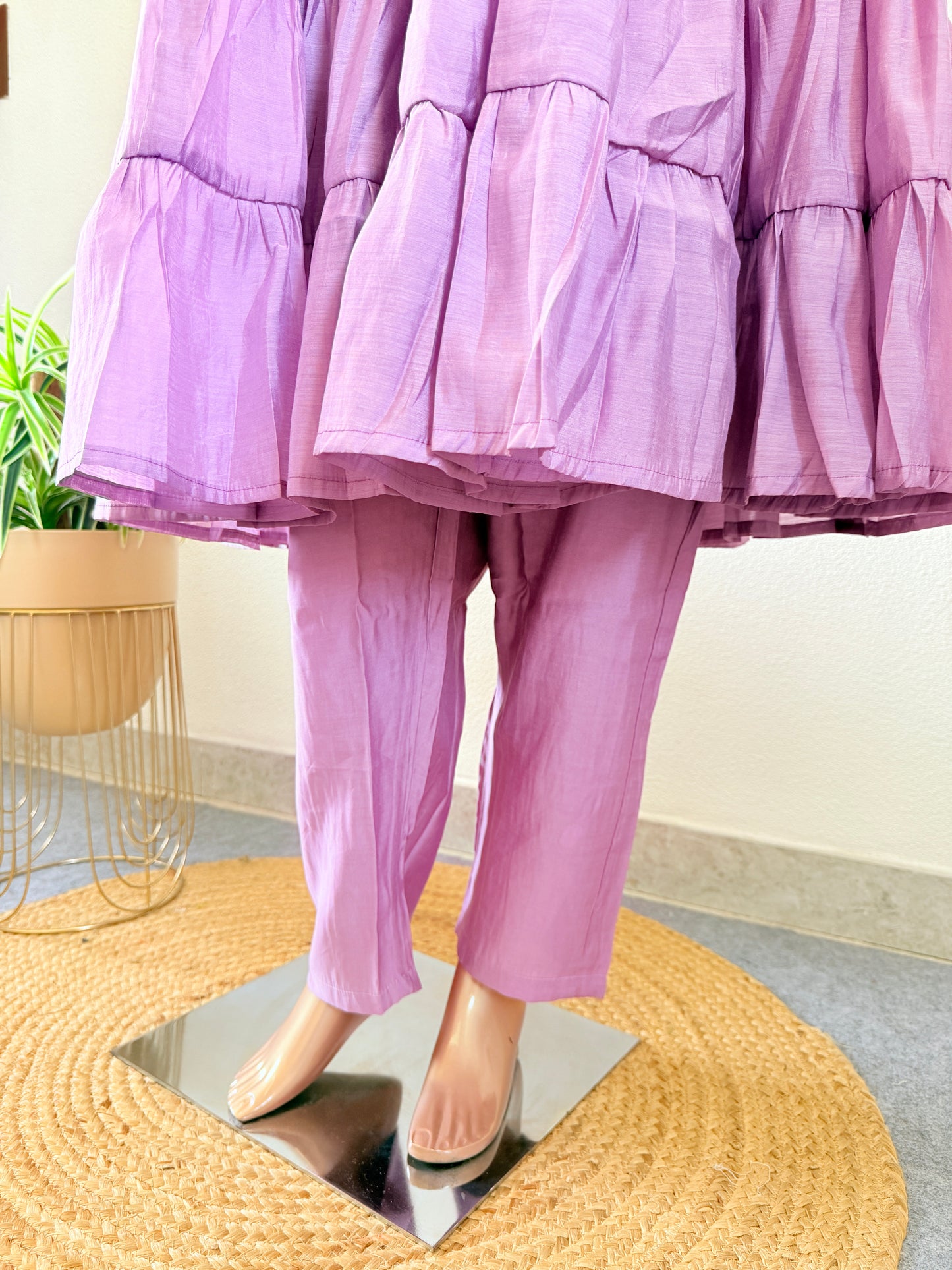 Surat Mul Chanderi Tiered Patter Kurta Pant Set