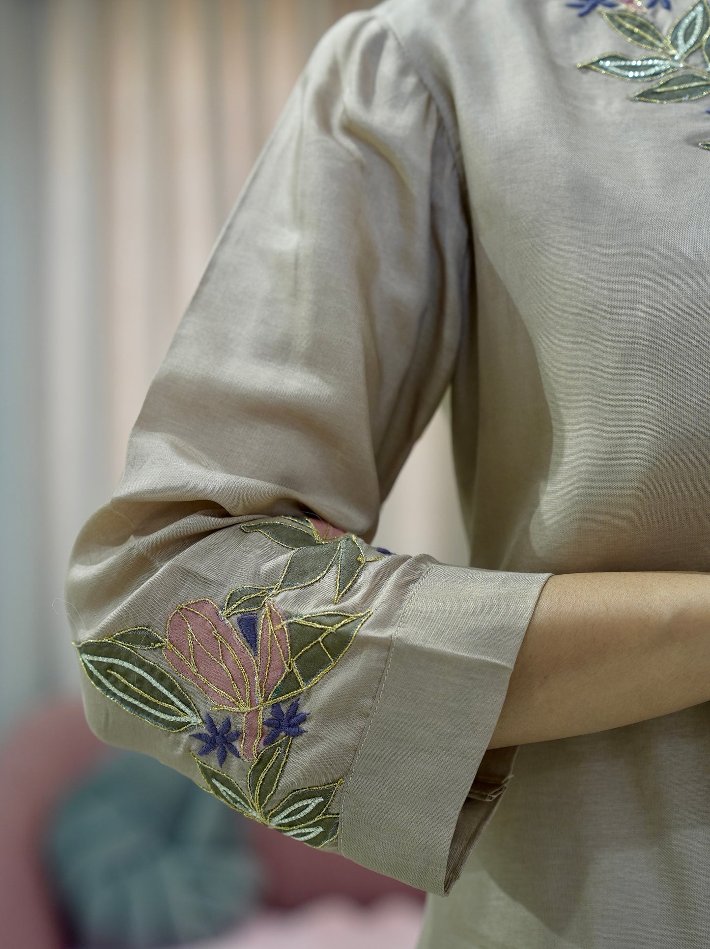 Designer Pure Silk Suit with Applique & Zari Work and Dual Shade Palazzo Pants with Heavy Organza Dupatta