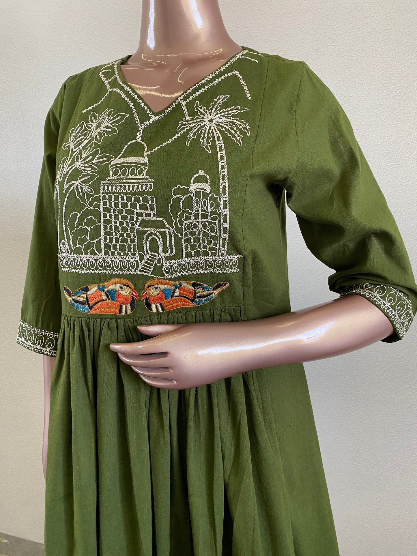 Yoke Embroidered Slub Cotton Kurta Pant Set