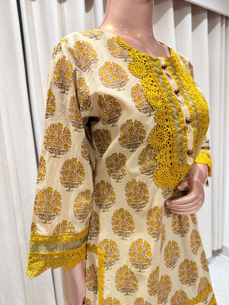 Heavily Laced Neckline Block Print Suit Set with Farsi Salwar