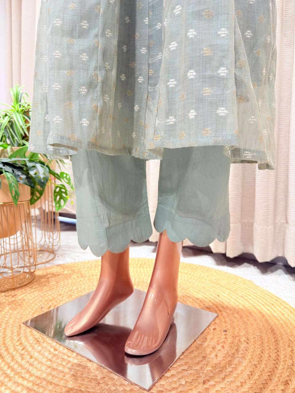 Embroidered Yoke Flared Suit Set with Scalloped Border Dupatta & Tassels