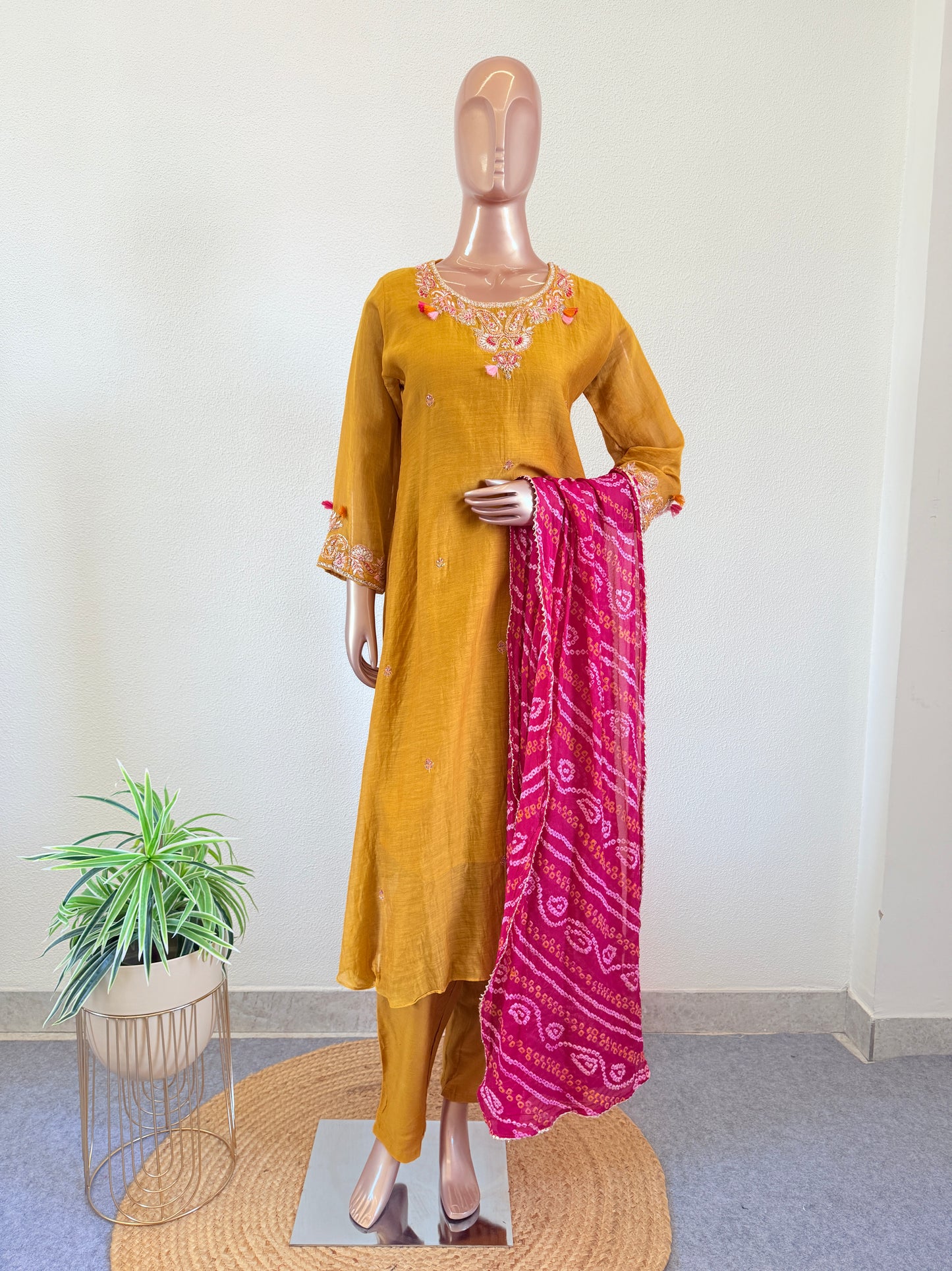 Mul chanderi Hand work Suit Set with Pure Bandhani Dupatta
