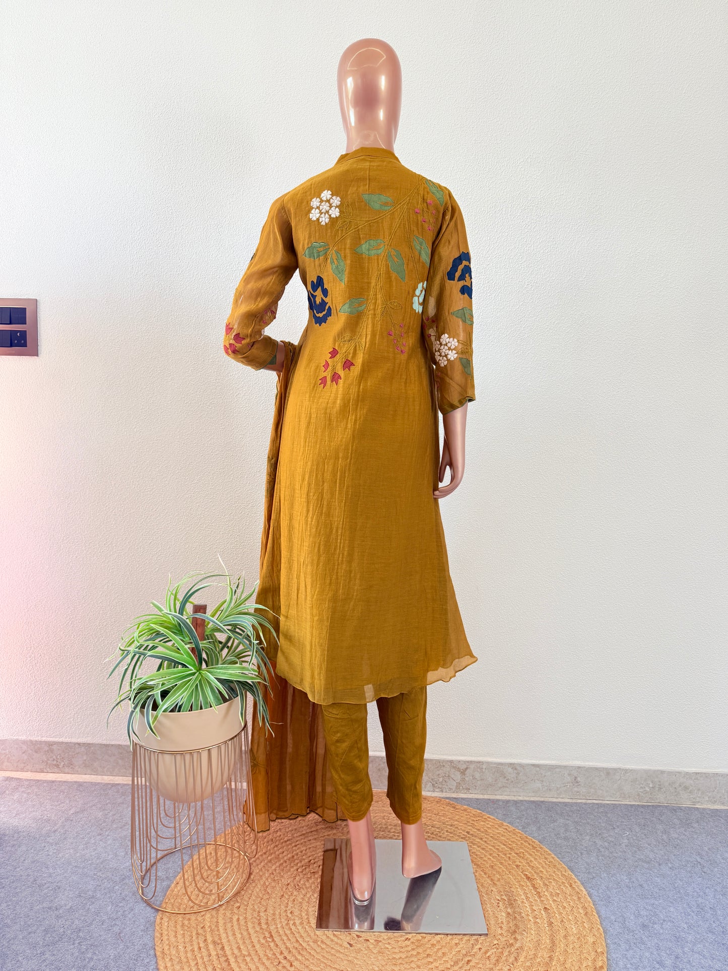 Mul Chanderi Suit Set with Appliqué Work