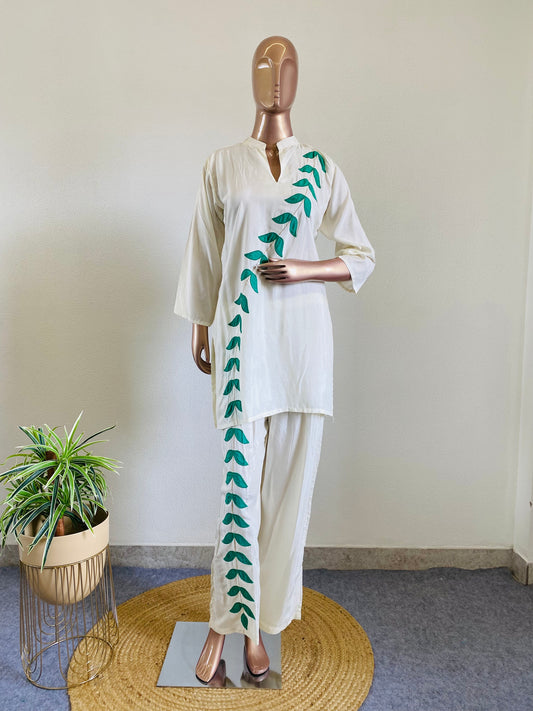 Muslin Coords with appliqued leaves- Ivory