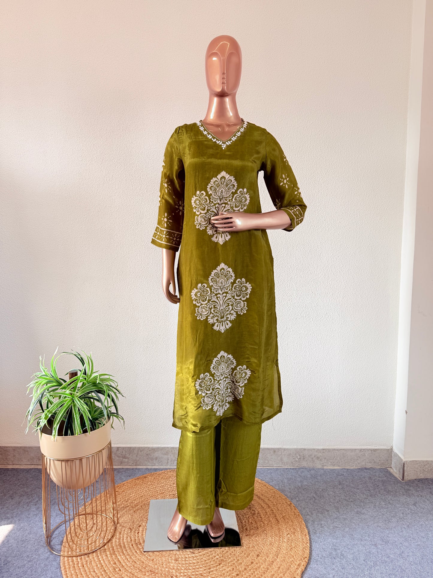Digitally Printed Crepe Suit Set