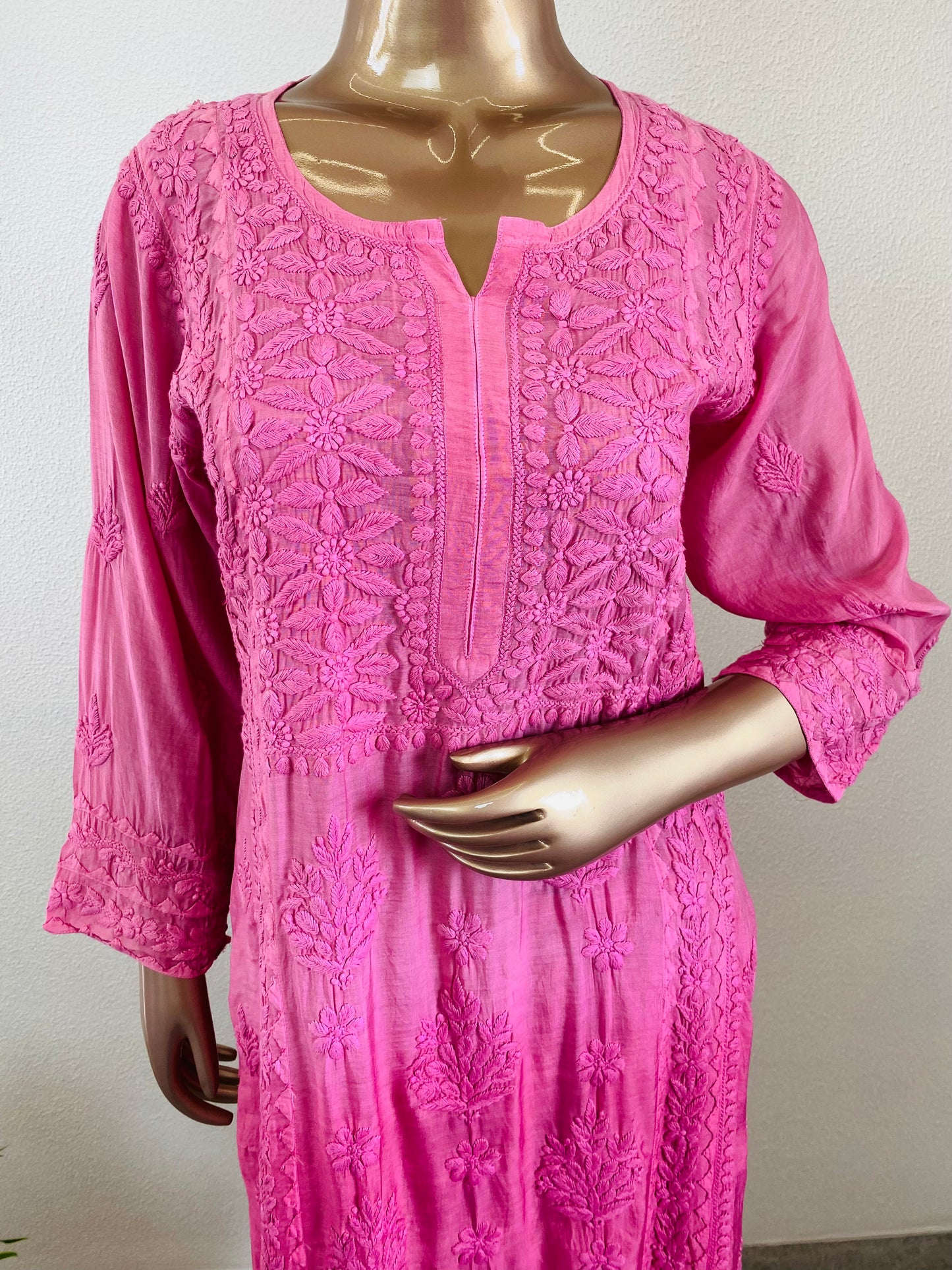 Muslin Ombre Chikankari Kurta Pant Set- Pink