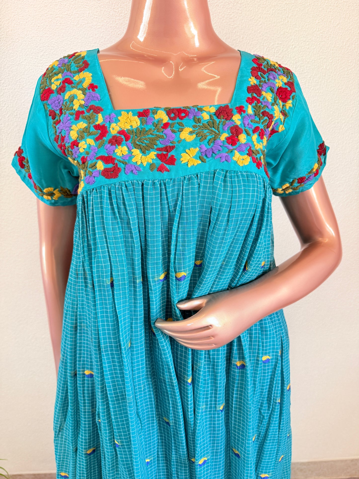 Handloom Jamdani Tunic with Handwork on Square Neckline