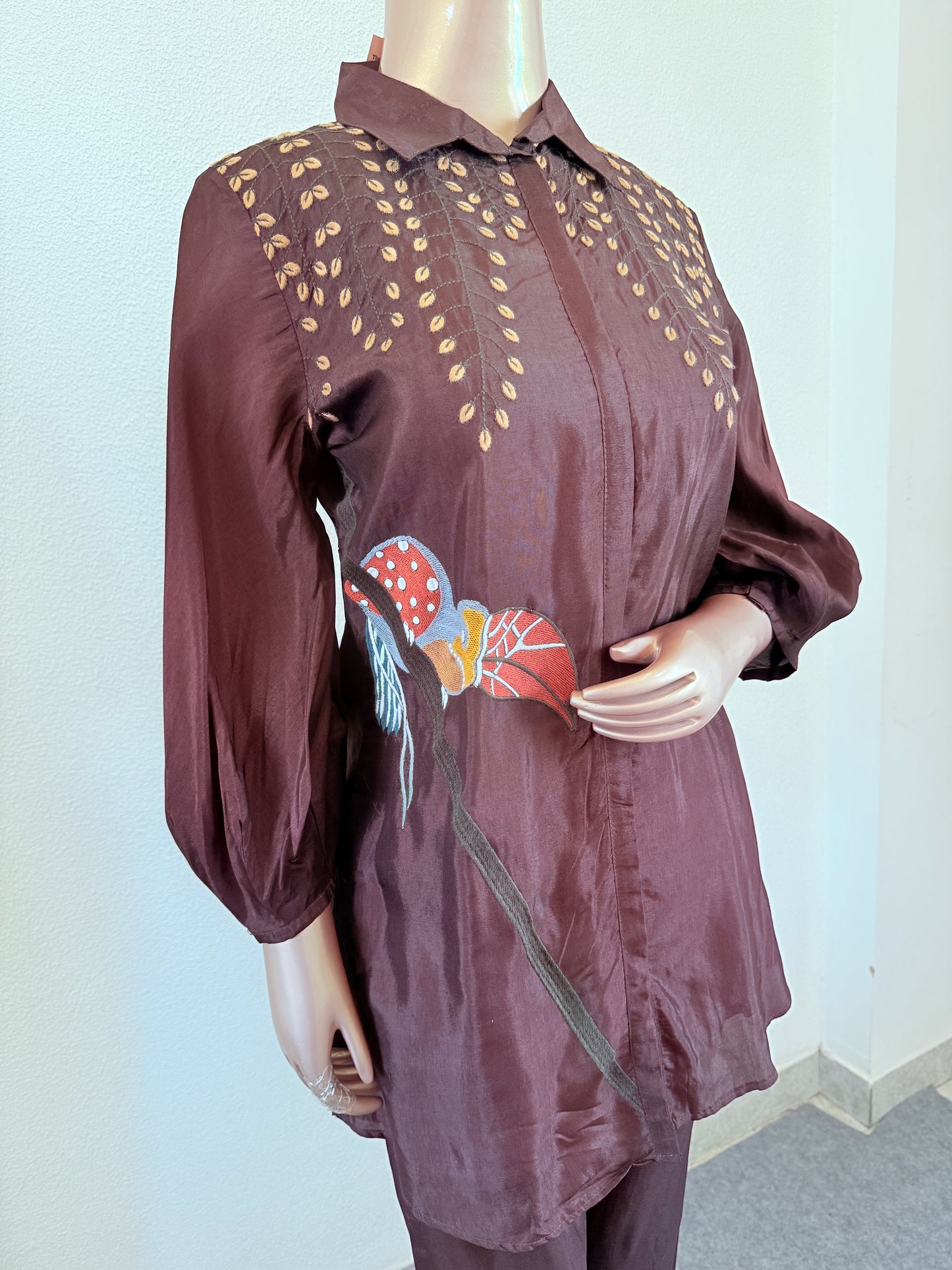 Pelican Motif Dola Silk Coord Set