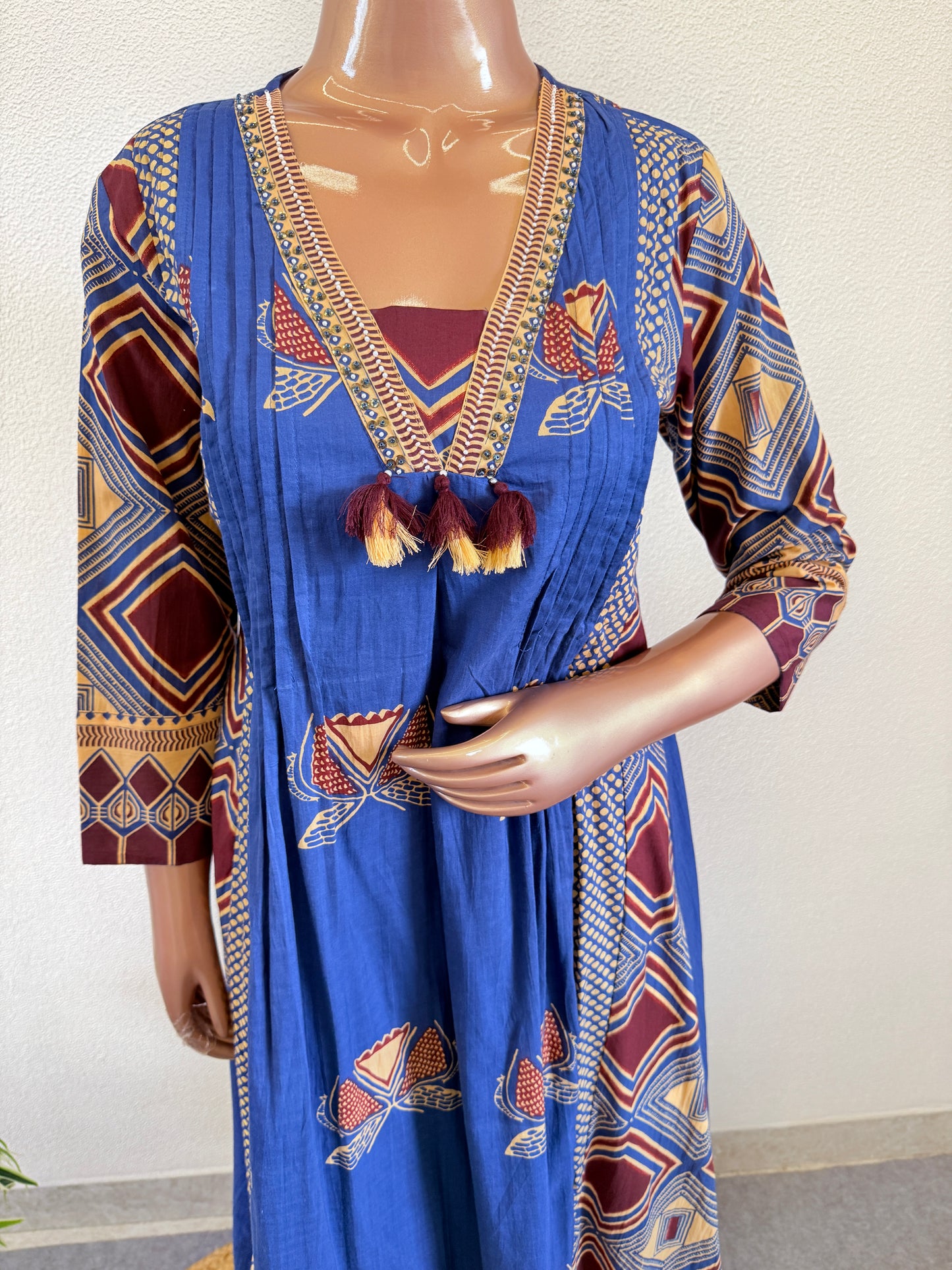 Embroidered V-Neck Pintuck Kalidar Suit Set with Wide Printed Pants & Dupatta