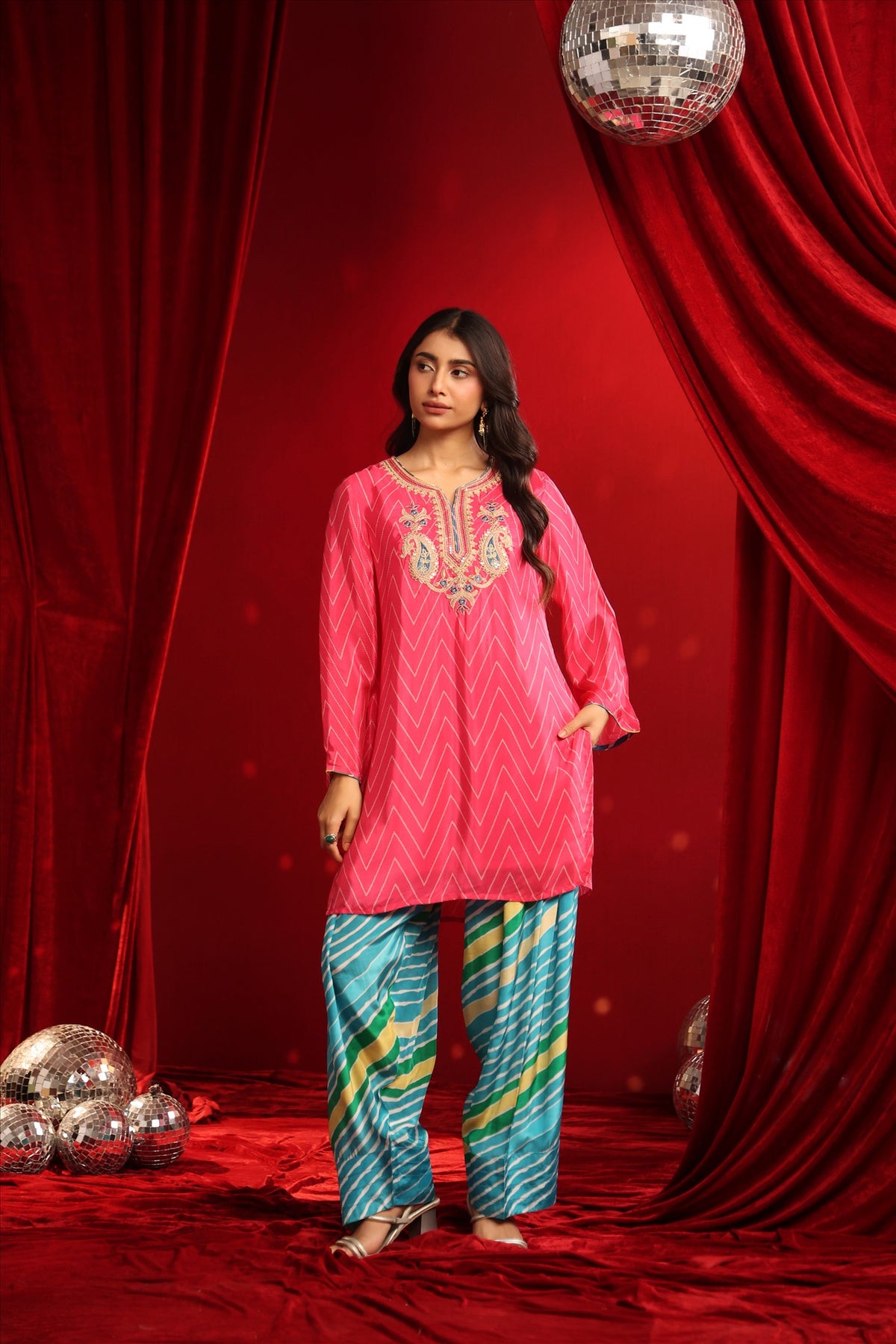 Zardozi Embroidered Yoke Bandhani Crepe Kurti with Contrast Farsi Pants