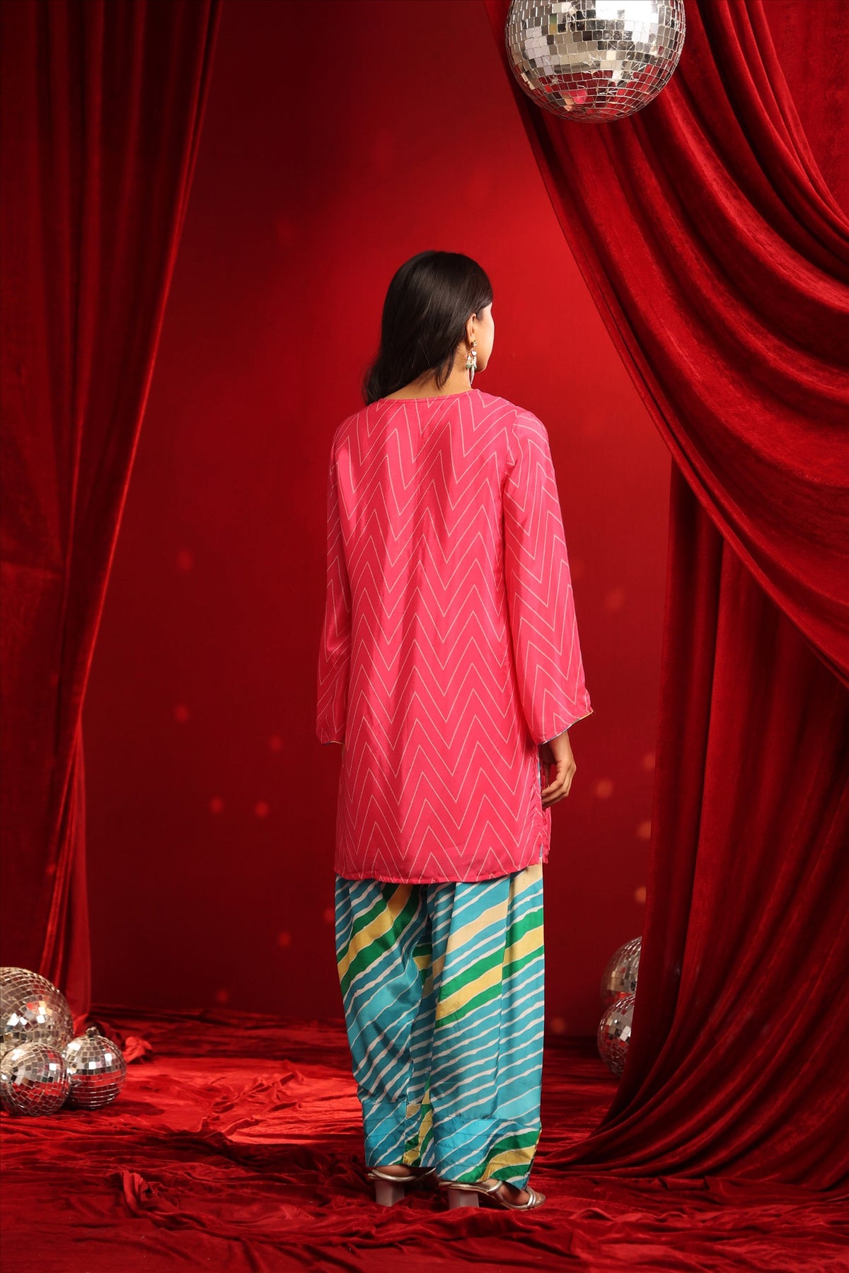 Zardozi Embroidered Yoke Bandhani Crepe Kurti with Contrast Farsi Pants