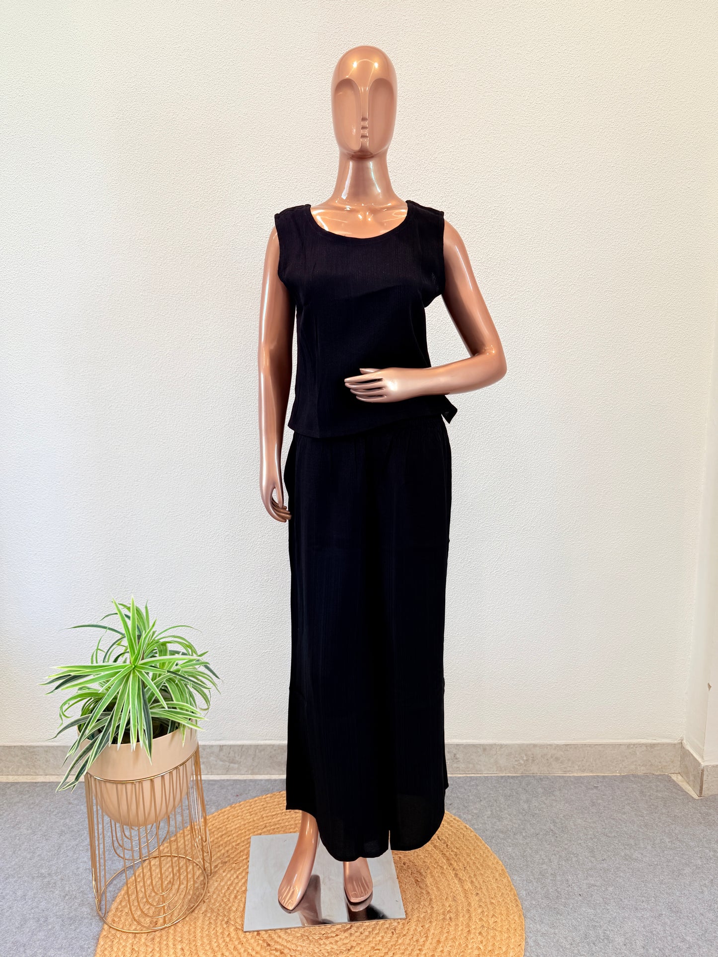Kota Doria Kaftan Set with Statement Neckpiece