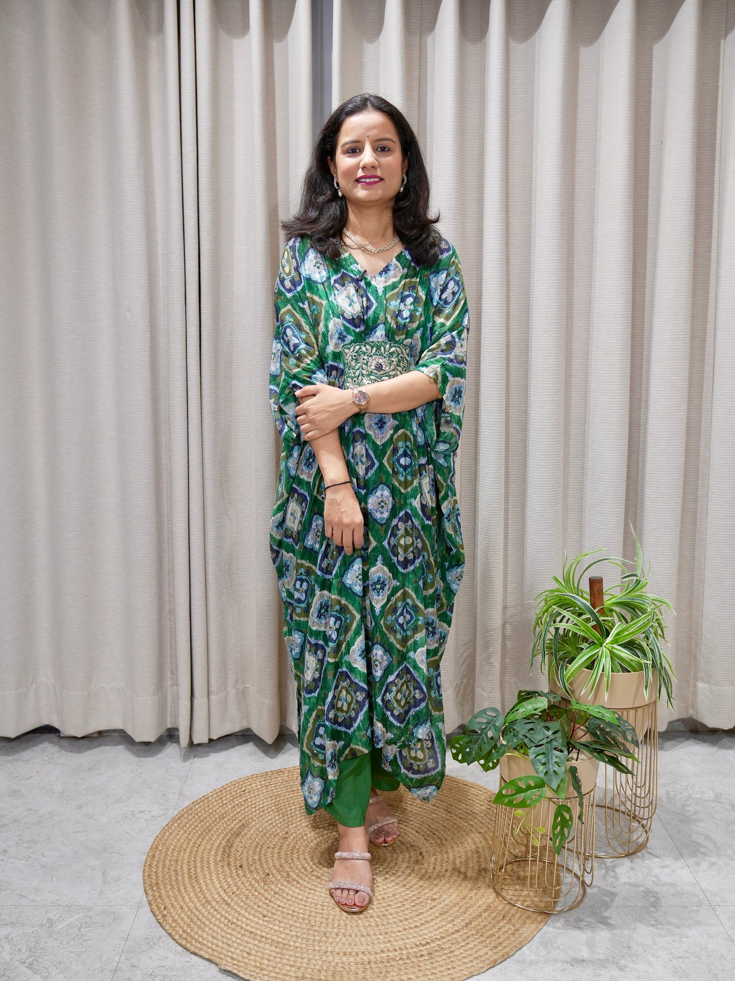 Chinon Kaftan Set with Broch