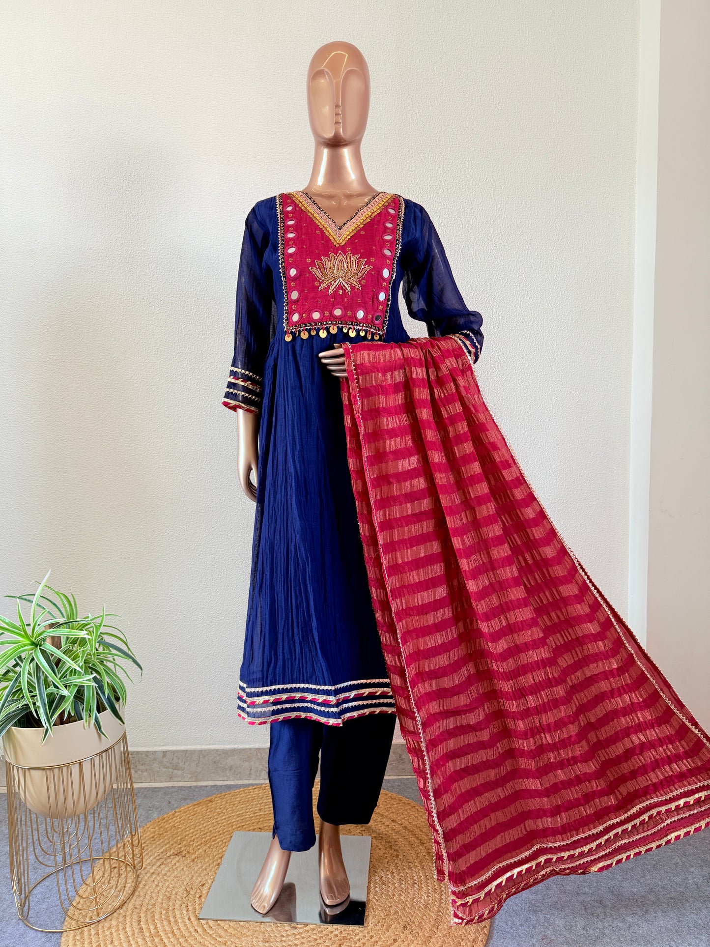 Kamli Hand Embroidered Mul Chanderi Suit Set