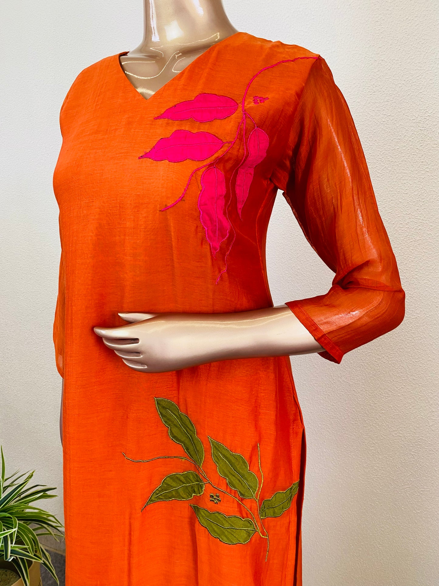 Mul Chanderi Suit Set with Appliqué Work