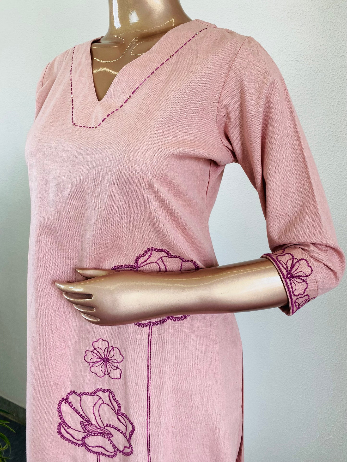 Embroidered Cotton Flex Kurta Pant Set