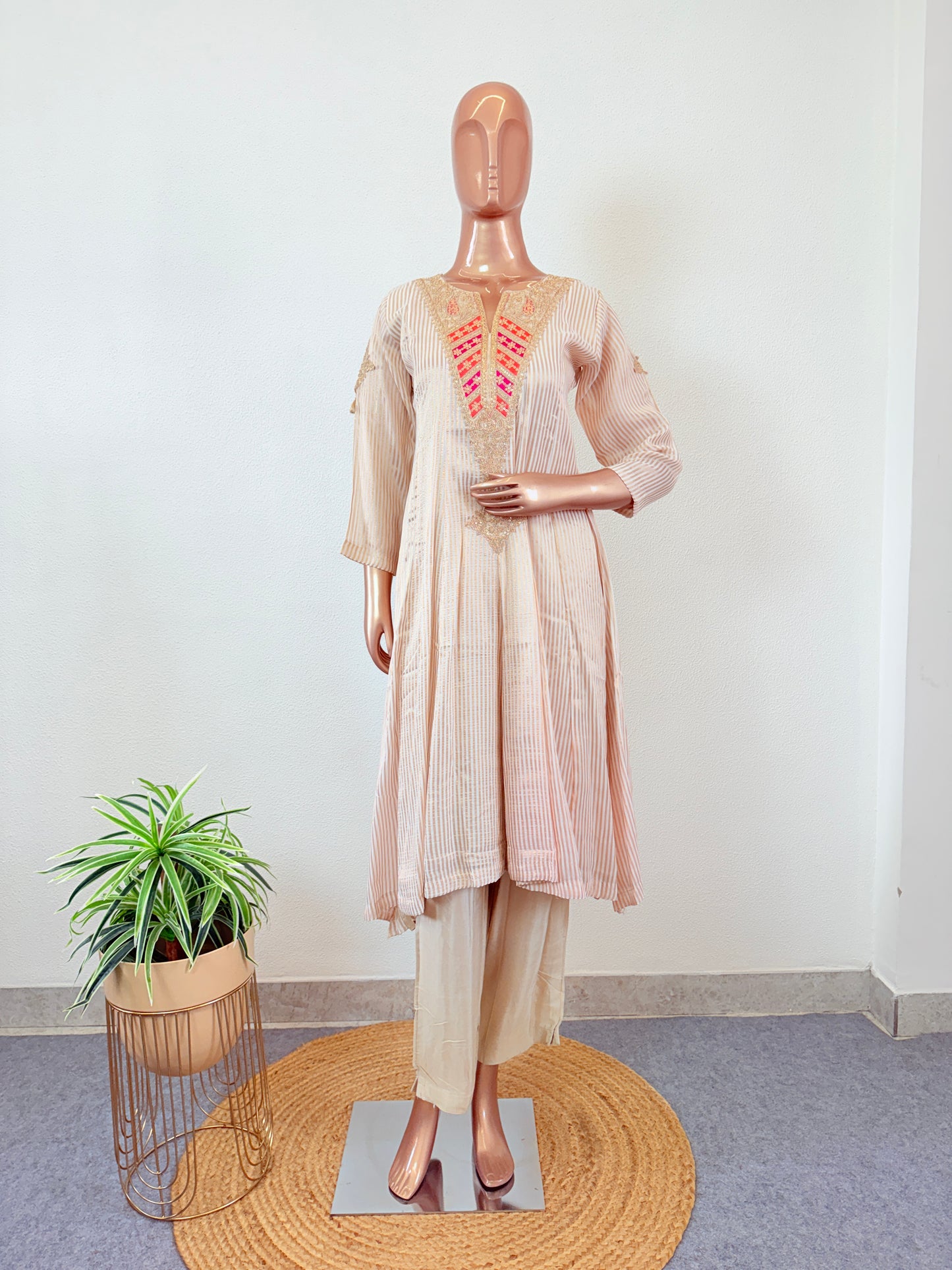 Tissue Suit Set with Zari Work