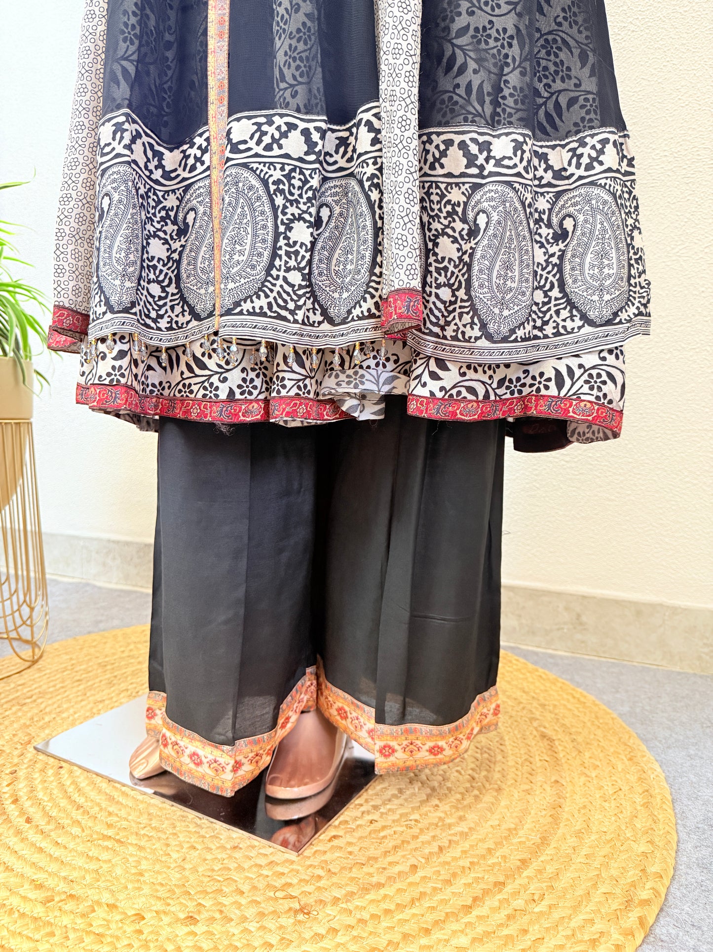 Premium Pure Georgette and Dola Silk Suit Set- Black