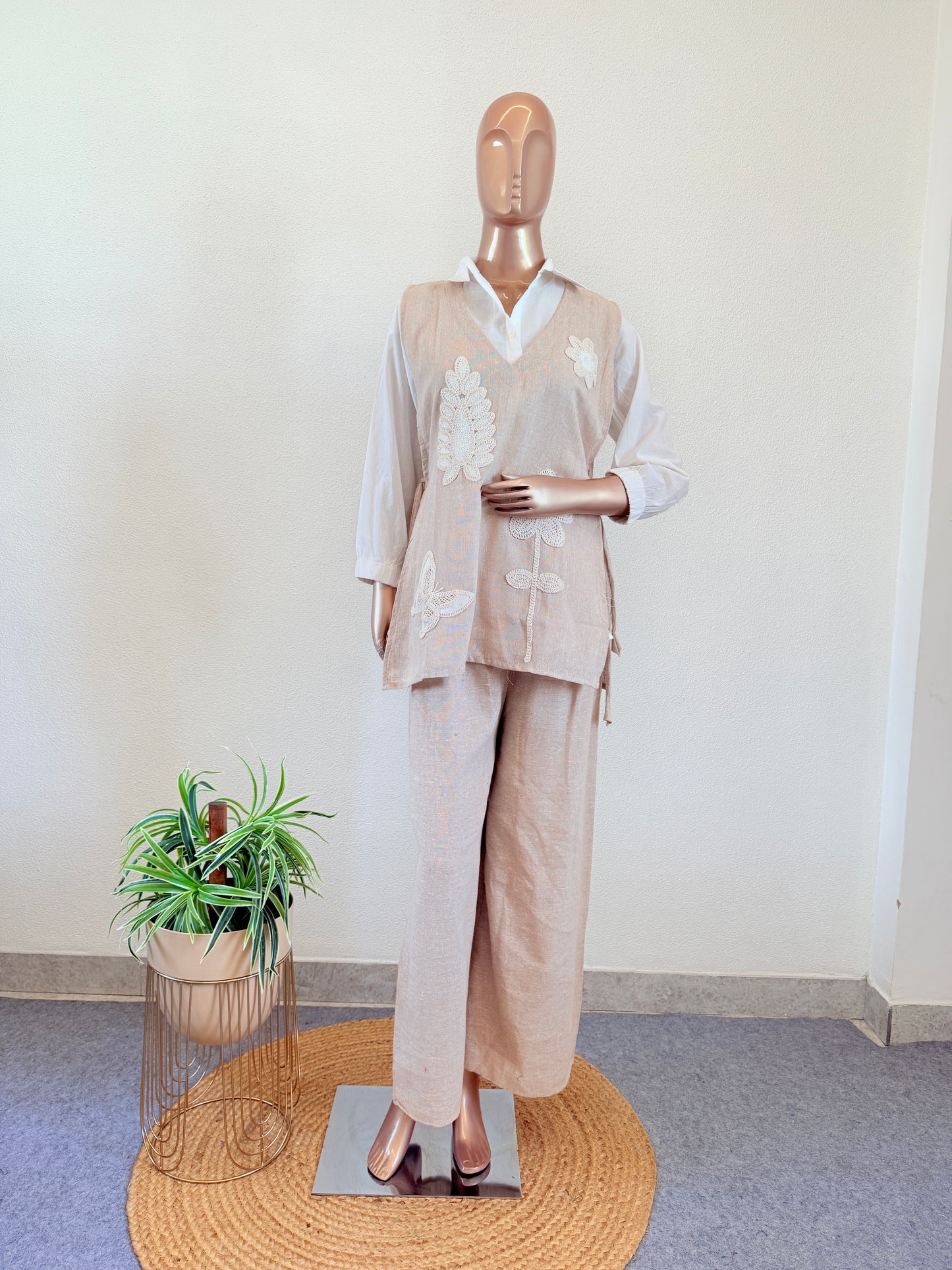 Jute 3 Piece Coord Set with Crocia Embroidery