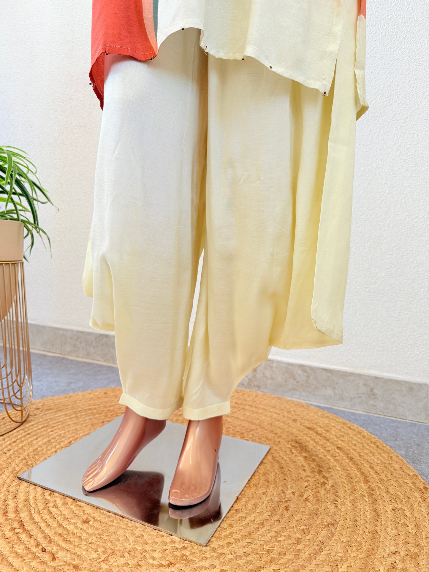 Abstract Print Muslin Kurta Pant Set