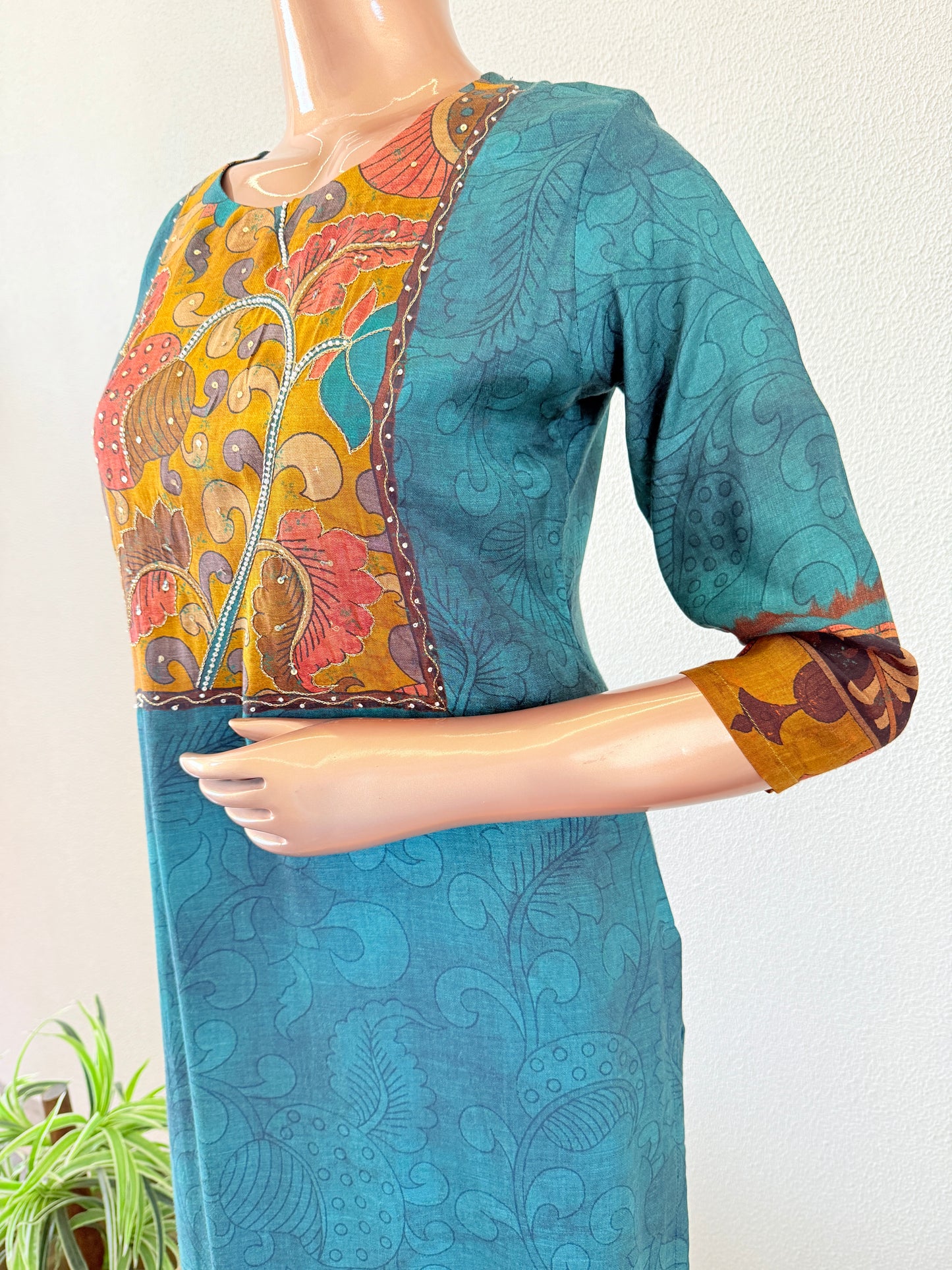 Kalamkari Print Soft Muslin Suit