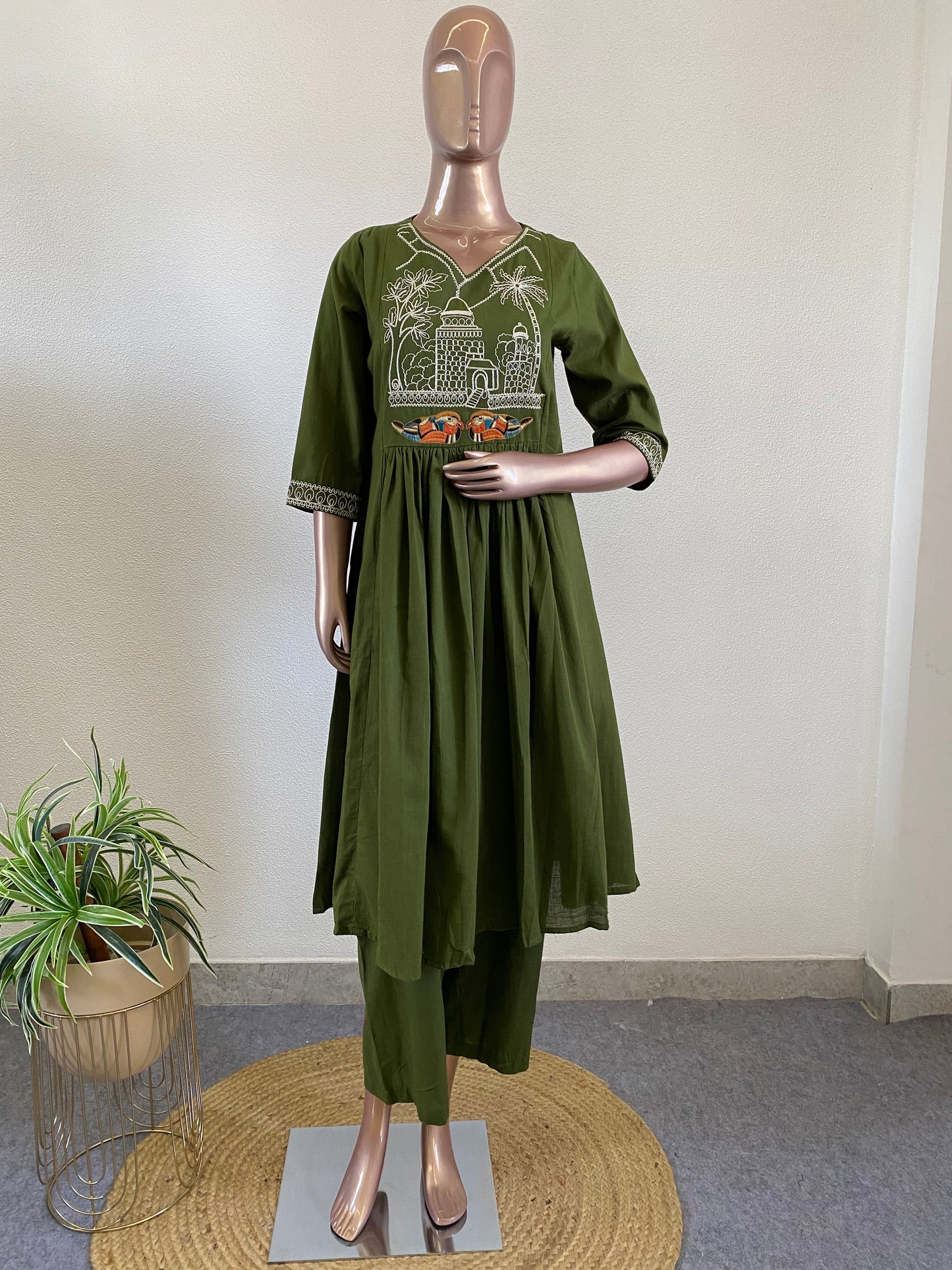 Yoke Embroidered Slub Cotton Kurta Pant Set