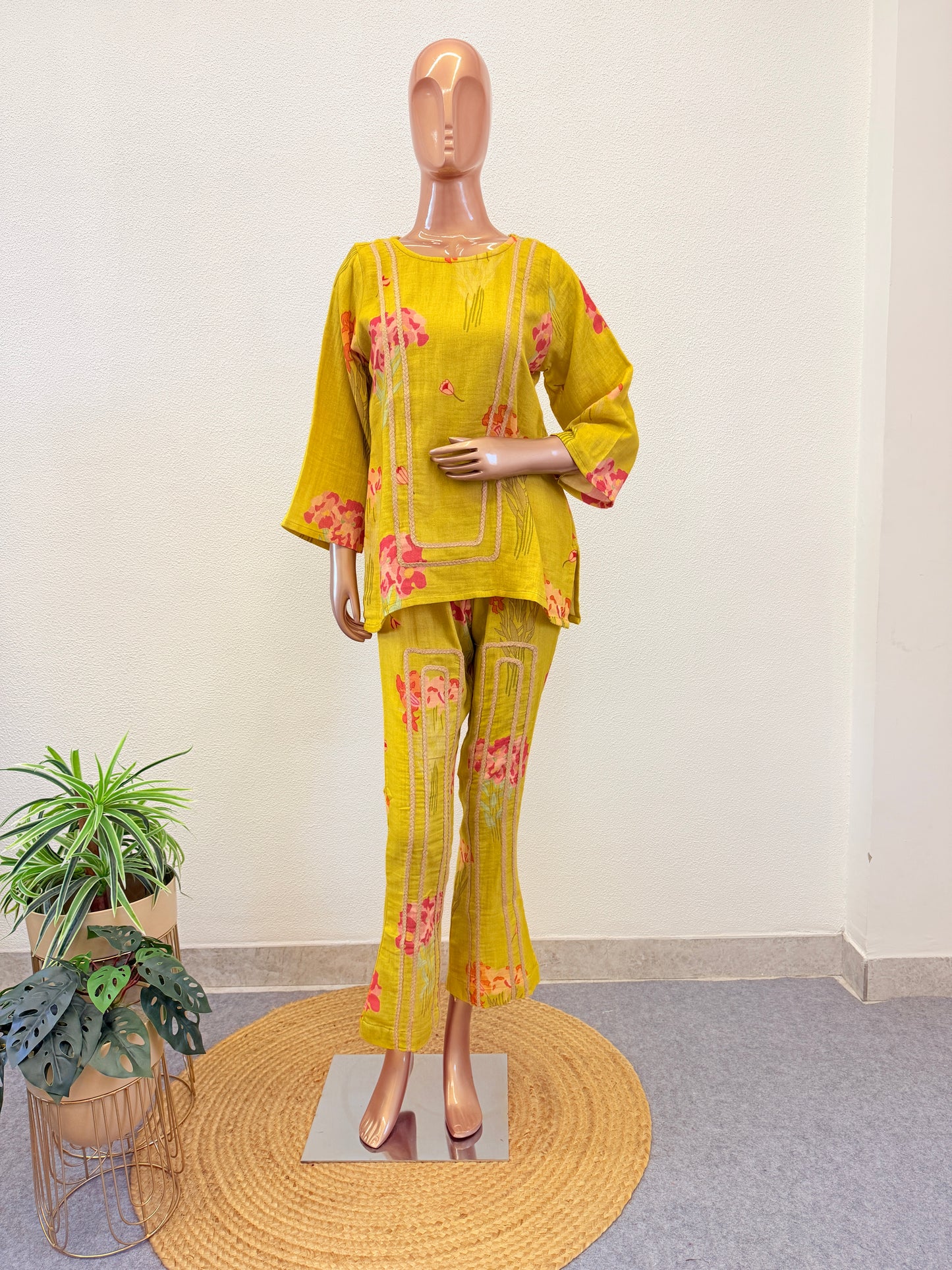 Pure linen Floral Coords with jute detail