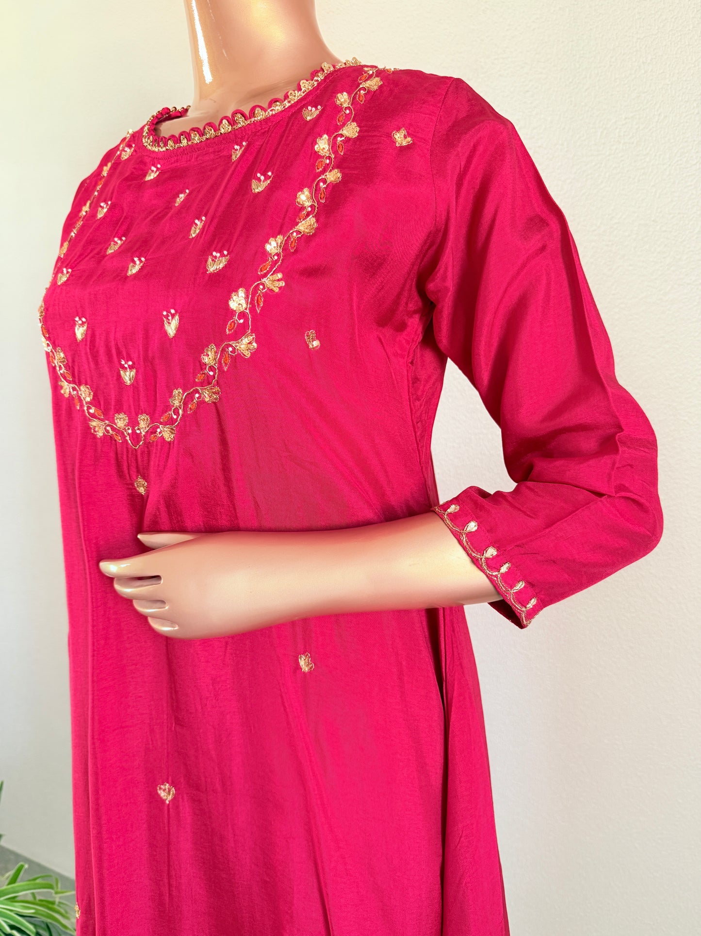Hand Embroidered Dola Silk Suit Set with Dual Shade Organza Dupatta