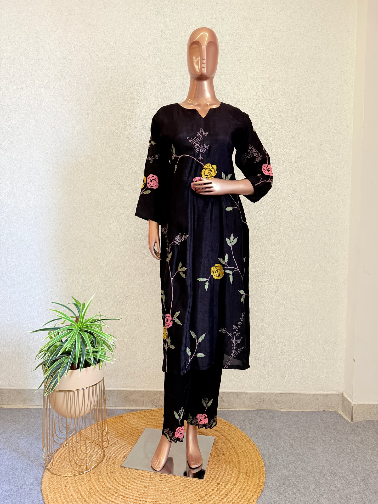 Applique Work Dola Silk Suit Set