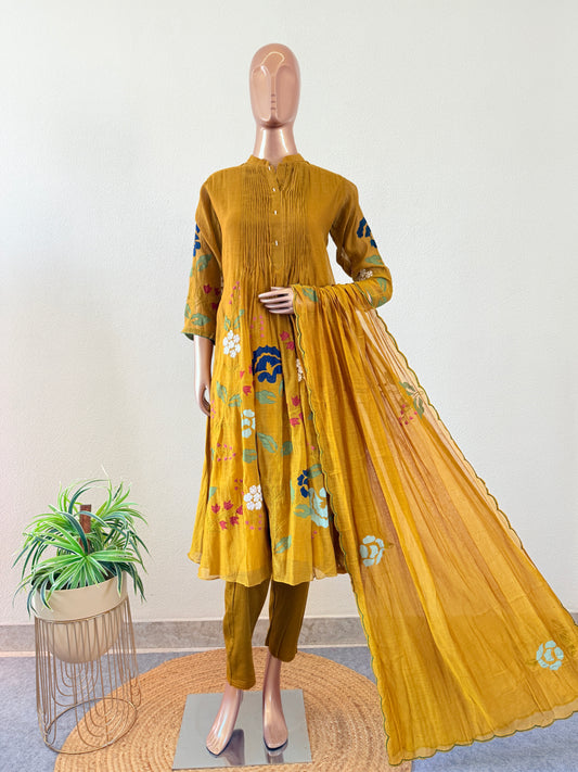 Mul Chanderi Suit Set with Appliqué Work