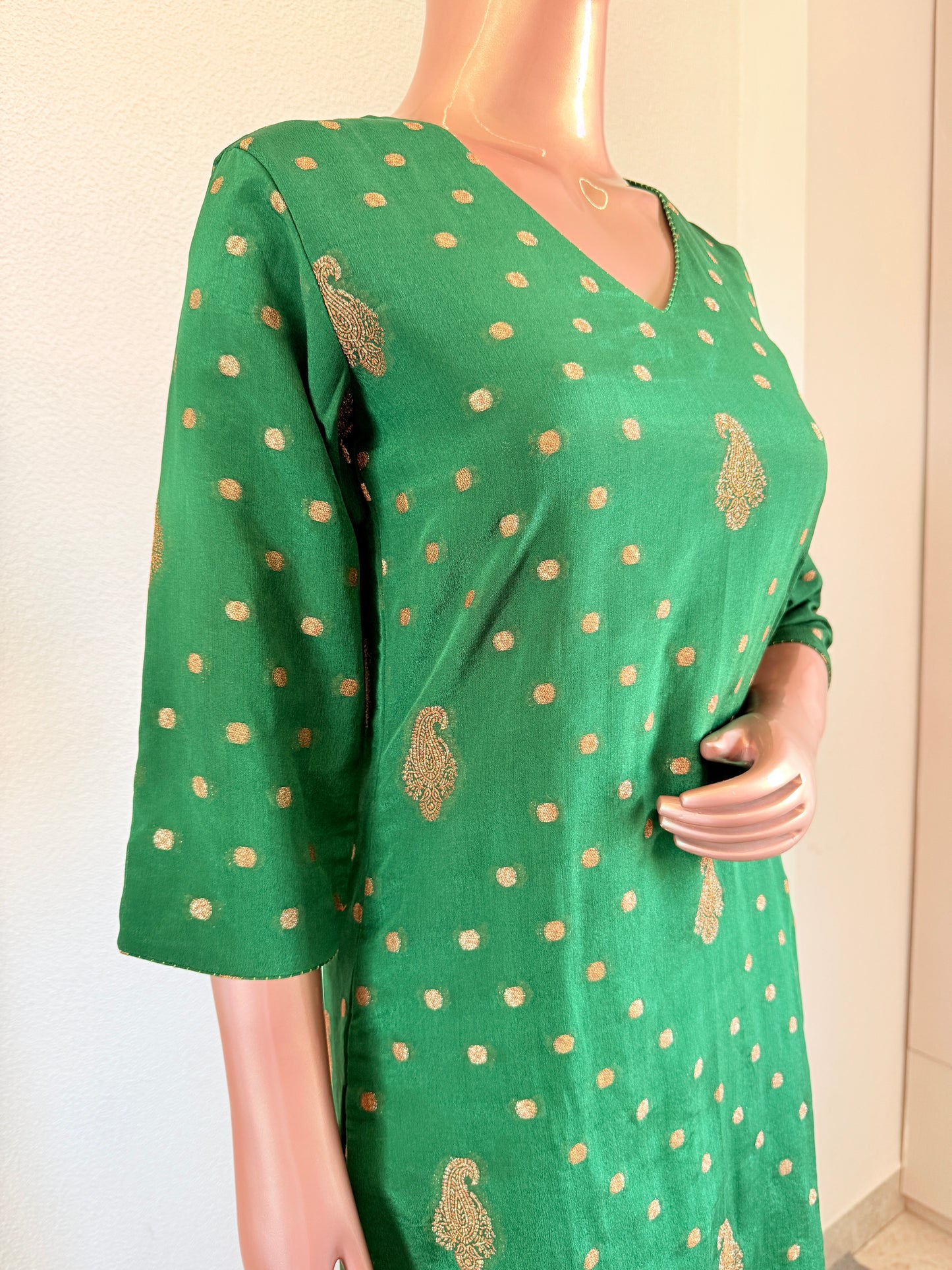 Banarasi Weaving Premium Suit Set with Heavy Dupatta